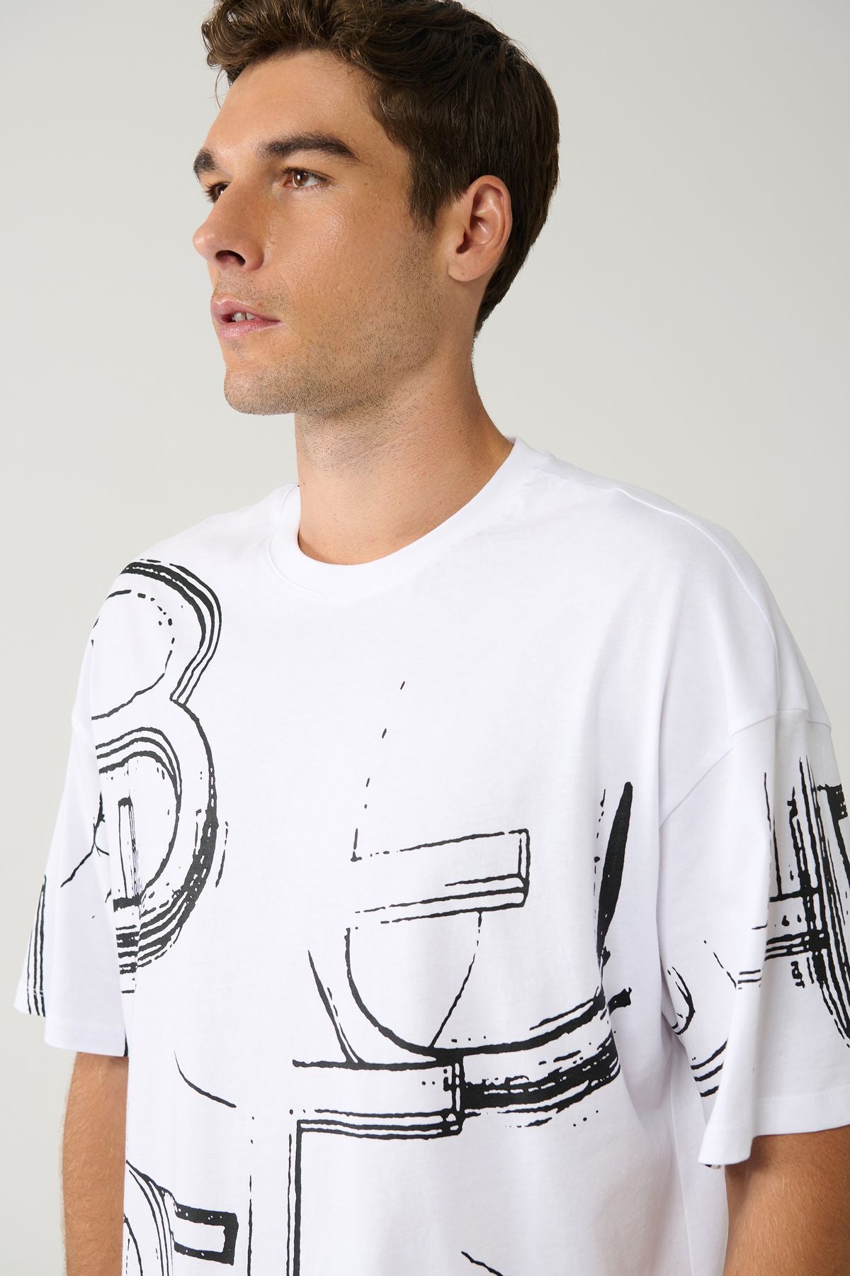 Men's White 100 %Cotton Bicycle Collar Printed Cotton T-Shirt A41y1377