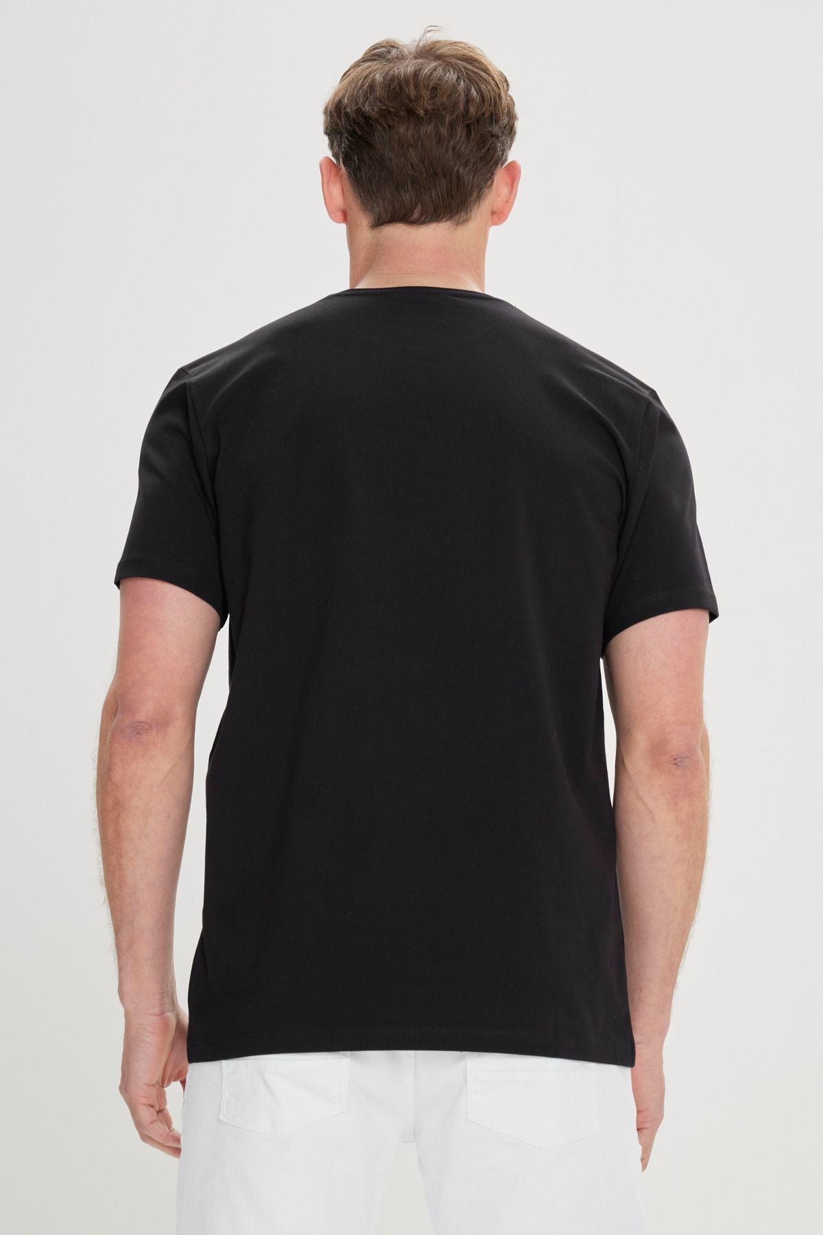 Men's black slim fit narrow cut cotton printed bike collar t -shirt