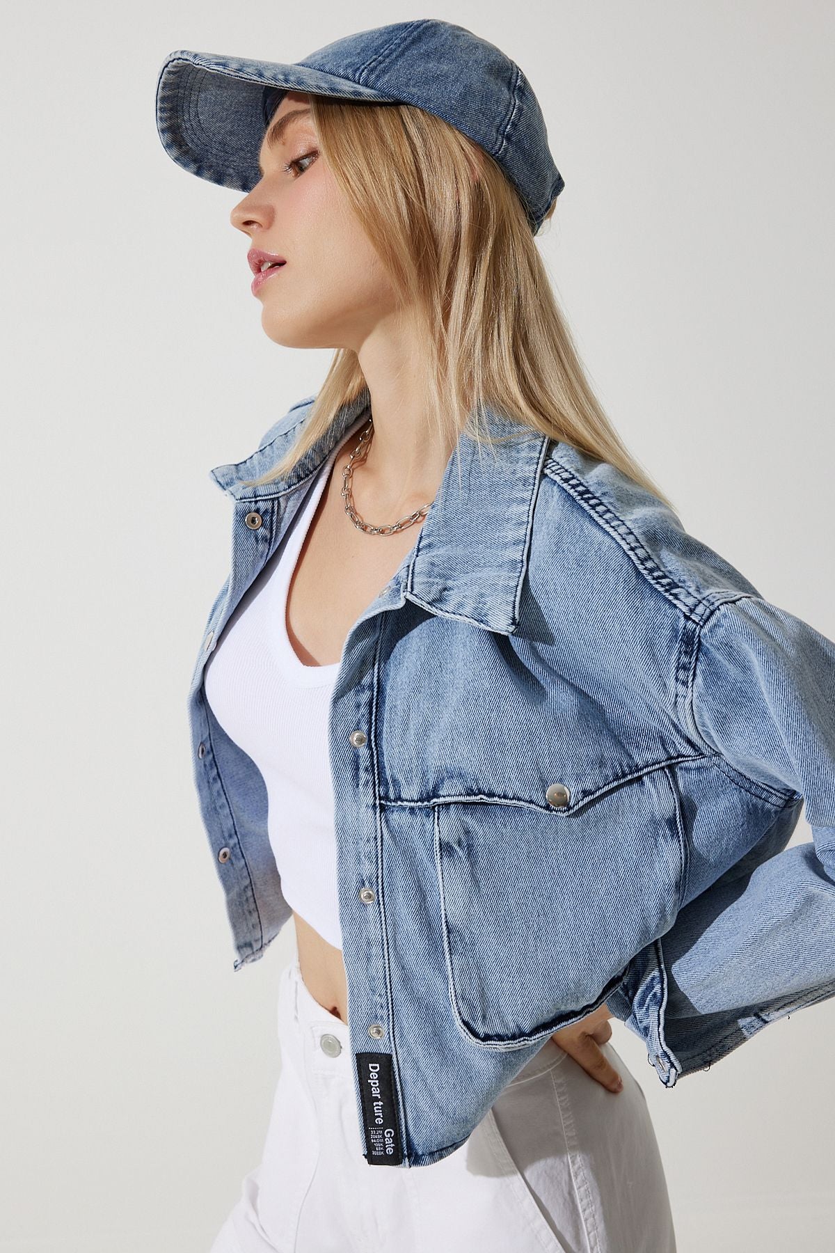 Woman Middle Blue Wide Pocket Denim Jacket RV00187