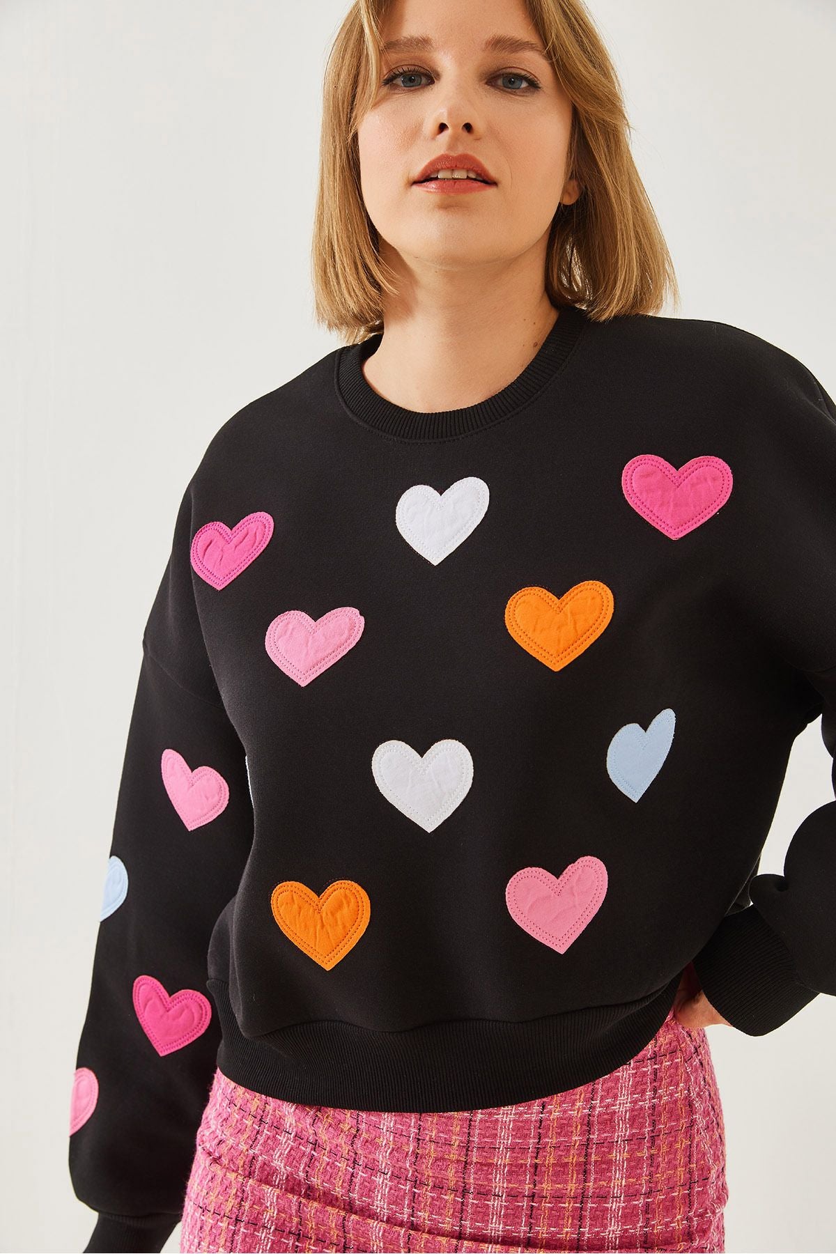 Women's Heart Embroidery Three Yarn Sweatshirt 6458 60251955