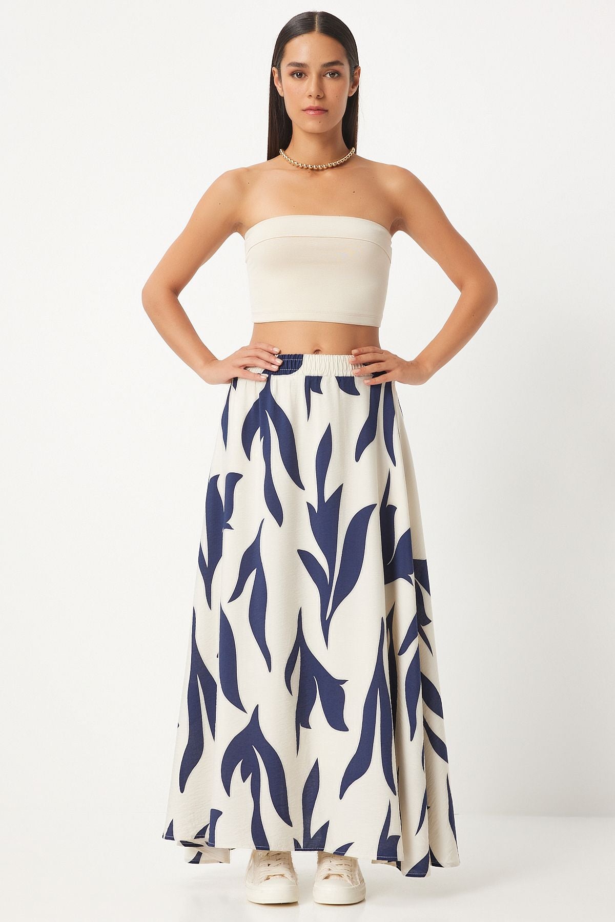 Woman Ecru Navy Blue Patterned Maxi Skirt DD01333