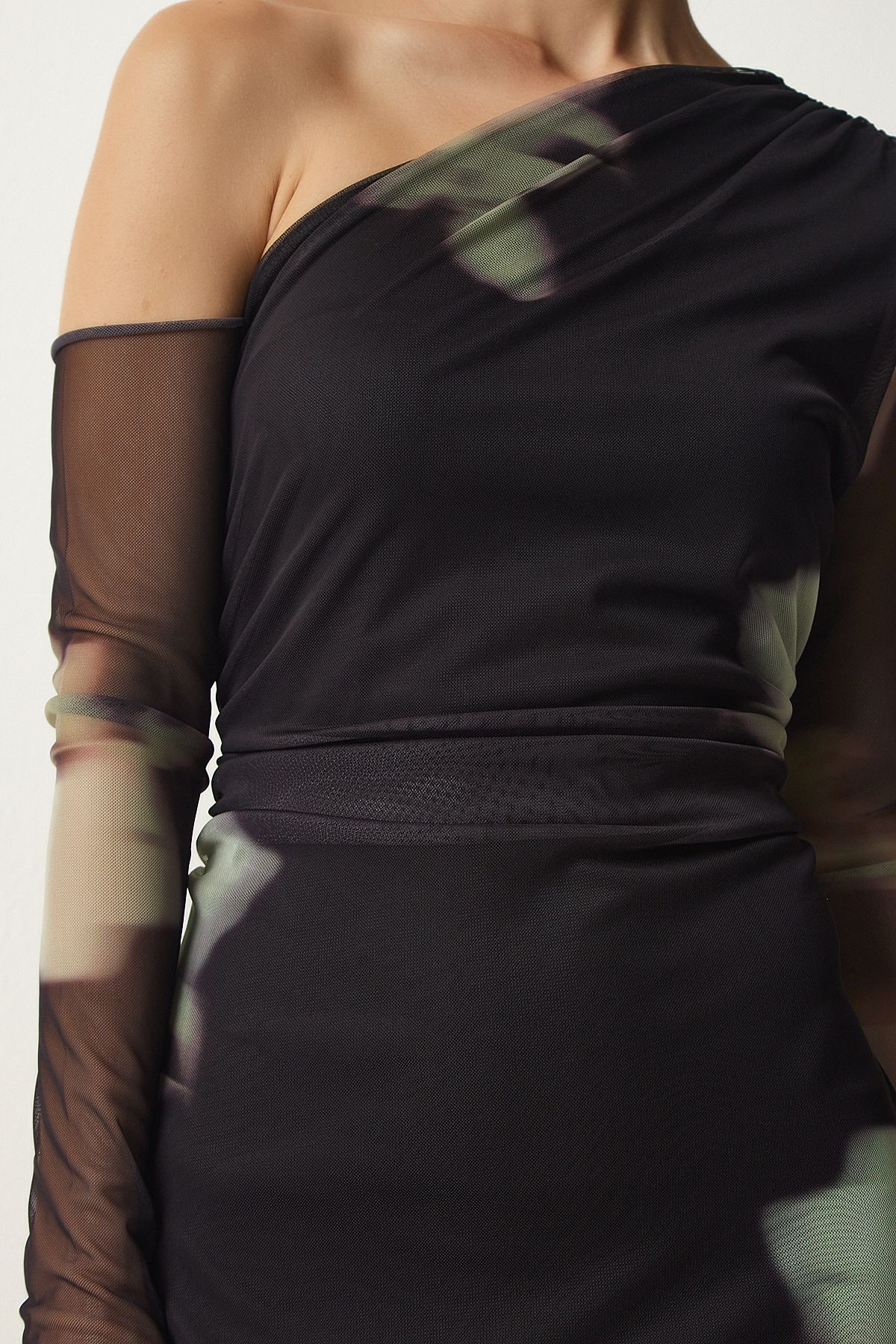 Woman Black One Shoulder Patterned Chiffon Dress DP00192