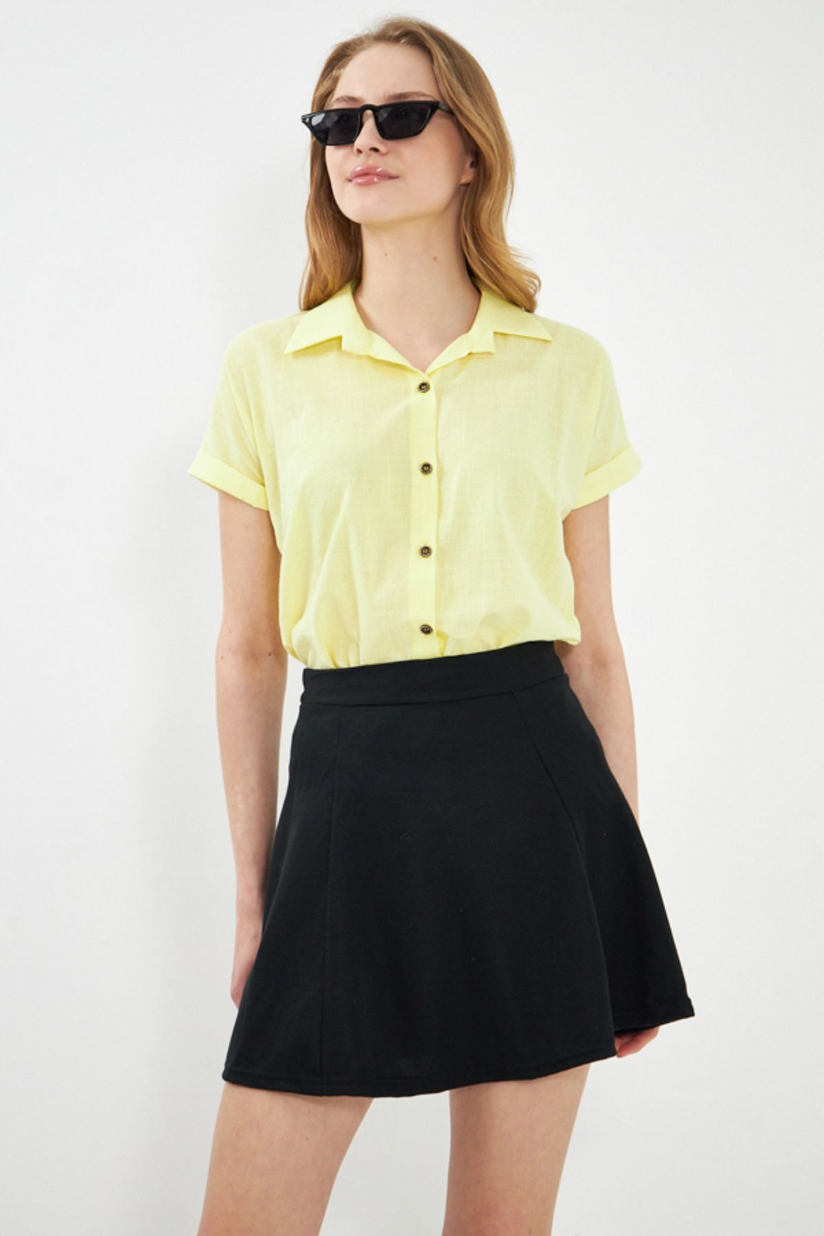 Woman Yellow Short Sleeve Linen Shirt ARM-24Y001038