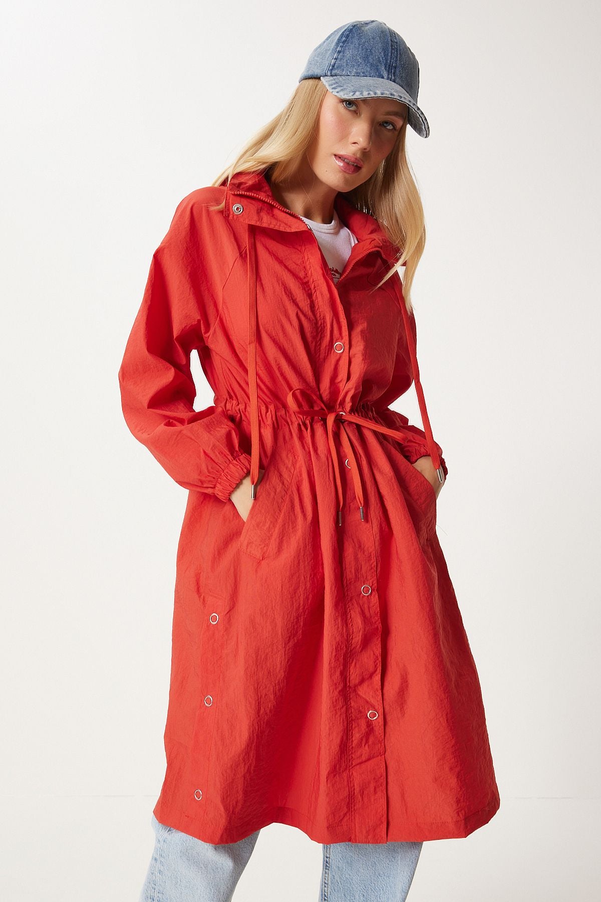 Woman Red Hopeding Seasonal Parachute Trench Coat WF00086