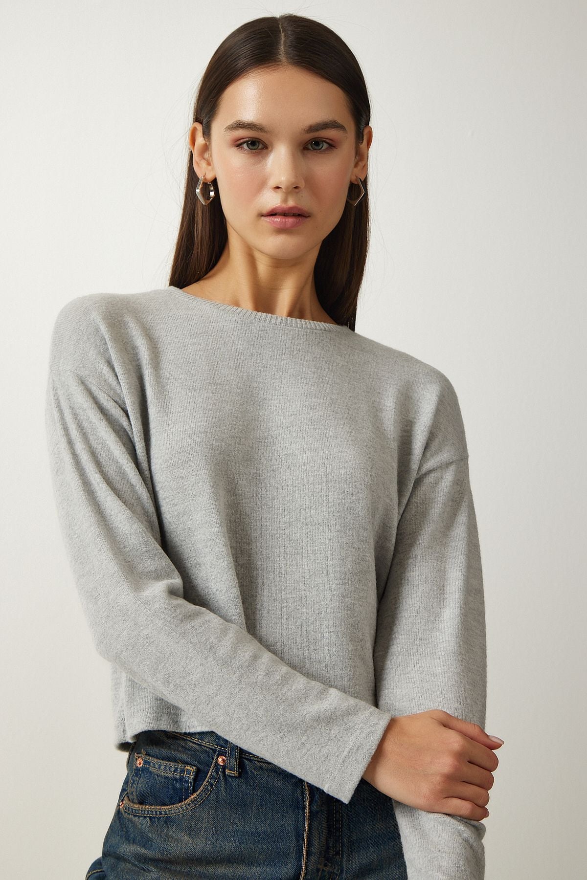 Women's gray soft textured crop knitted blouse UB00214