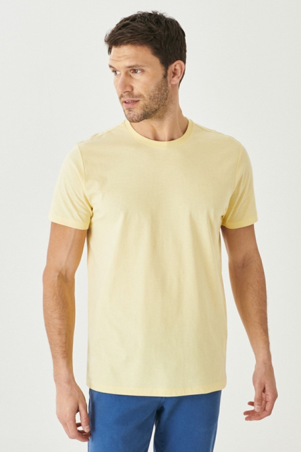 Men's Saks-Kırmız-Yellow-Intigo Melanj Slim Fit Dight Cut 4-Piece Basic T-Shirt Package