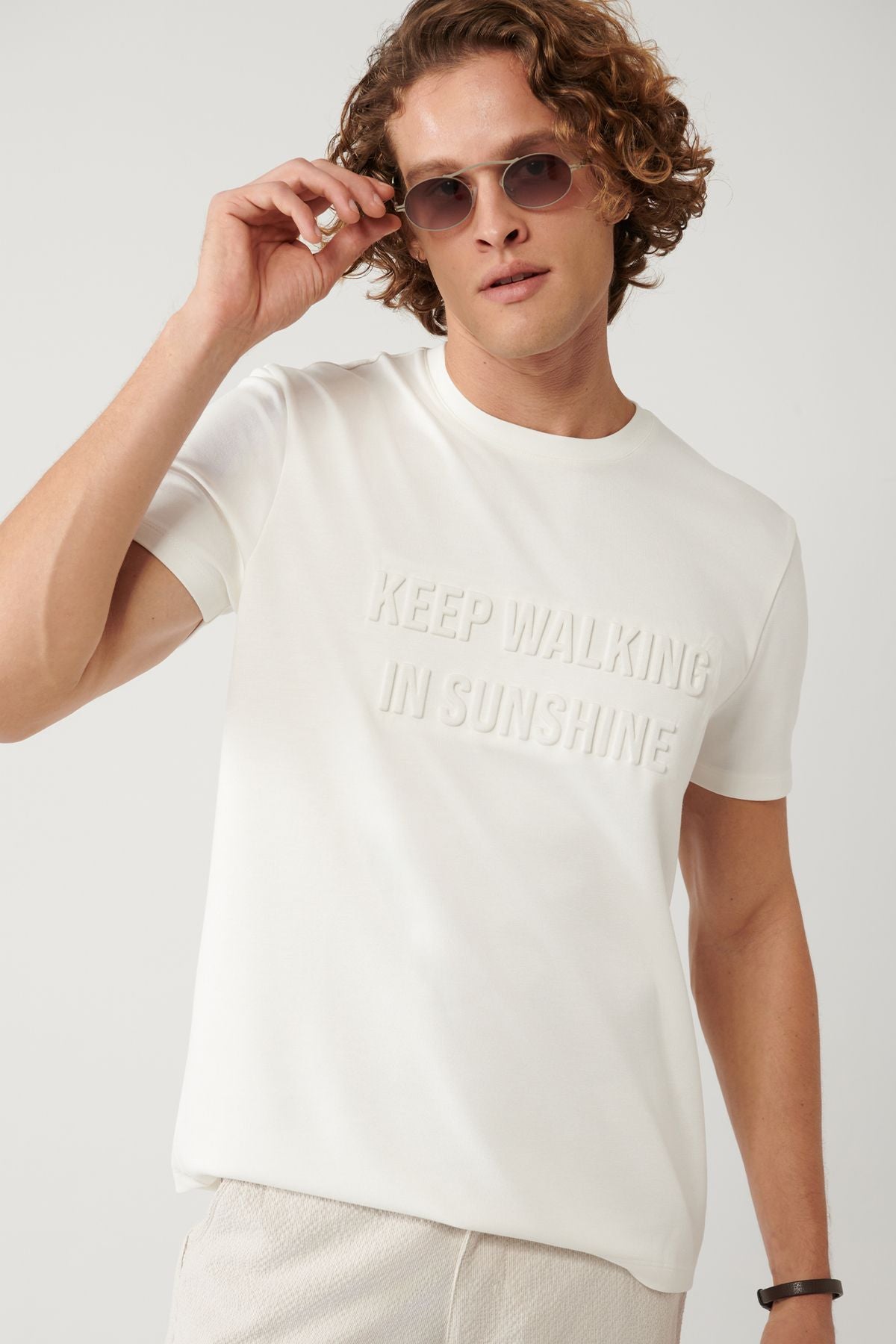 Men's White Bicycle Collar Printed Interlok T-Shirt A41y1006