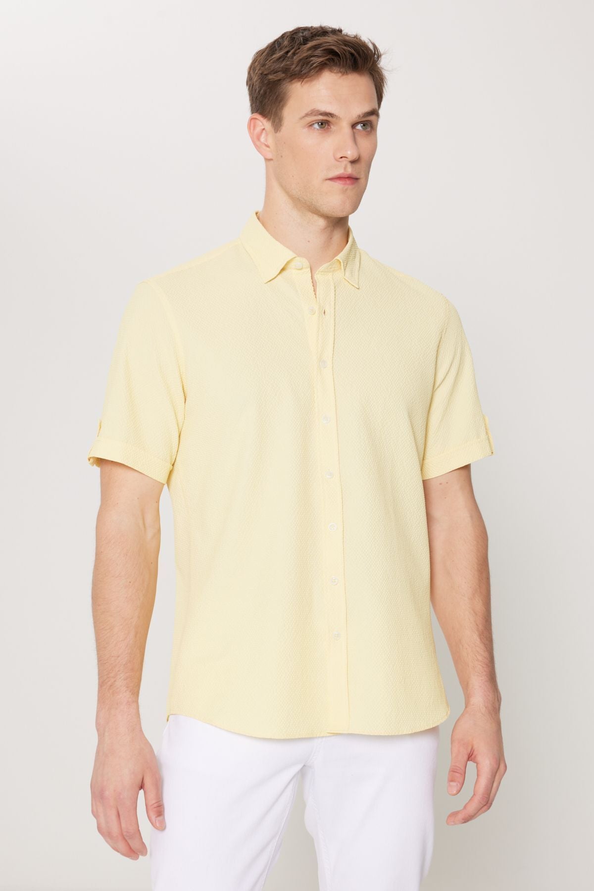 Men's yellow slim fit narrow cut hidden button collar short sleeve shirt