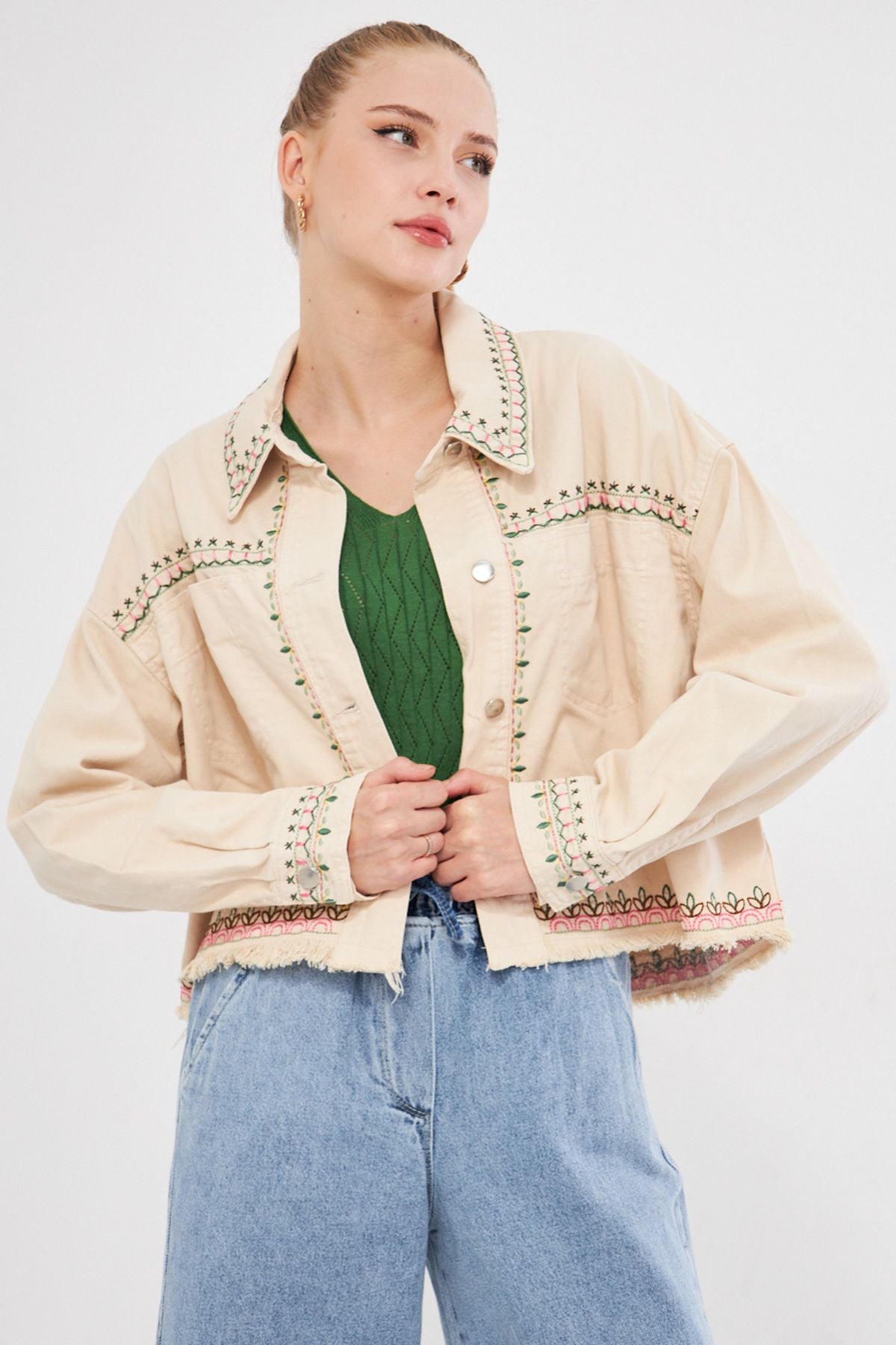 Female Beige Embroidery Pocket Skirt Tip Tassel Shirt Jacket ARM-25K025005