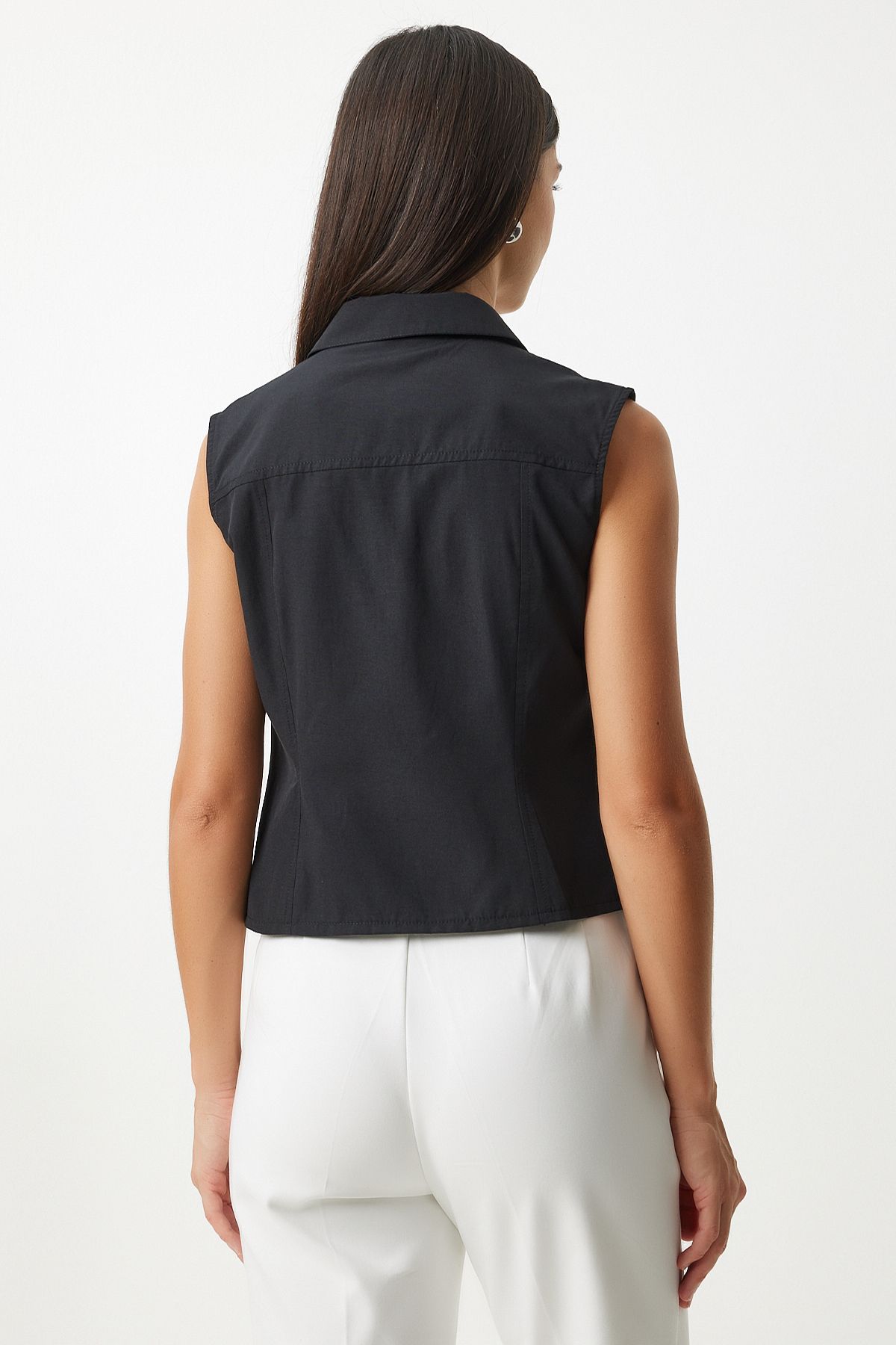 Female black shirring detailed sleeveless shirt UL00030