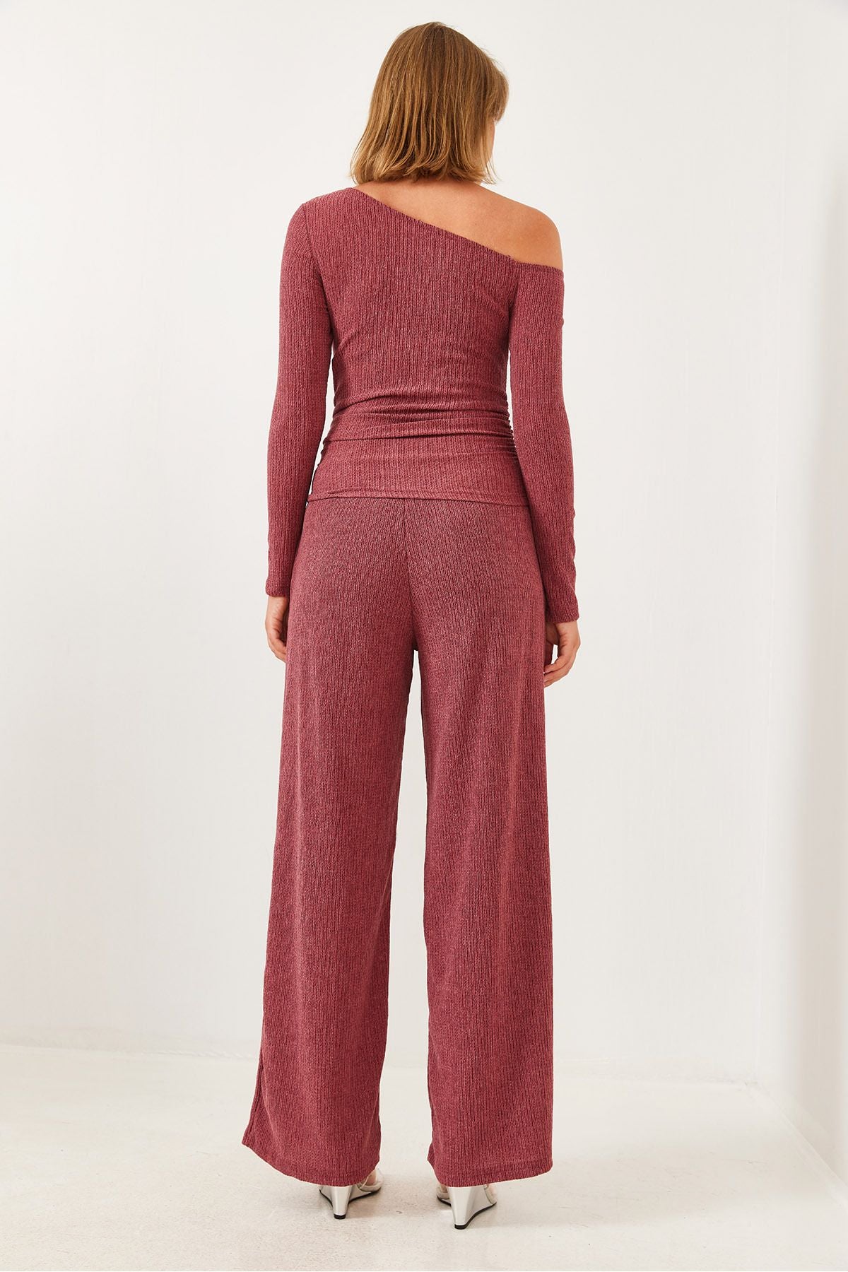 Female asymmetric collar lower upper team 60251832