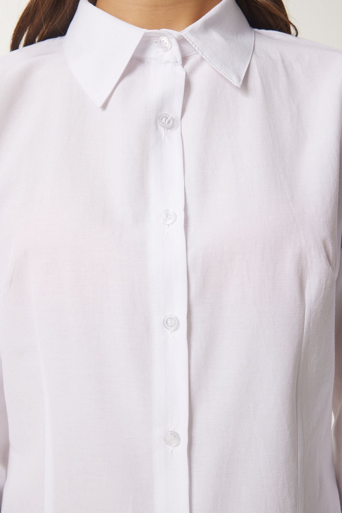 Woman White button Basic Shirt RQ00001