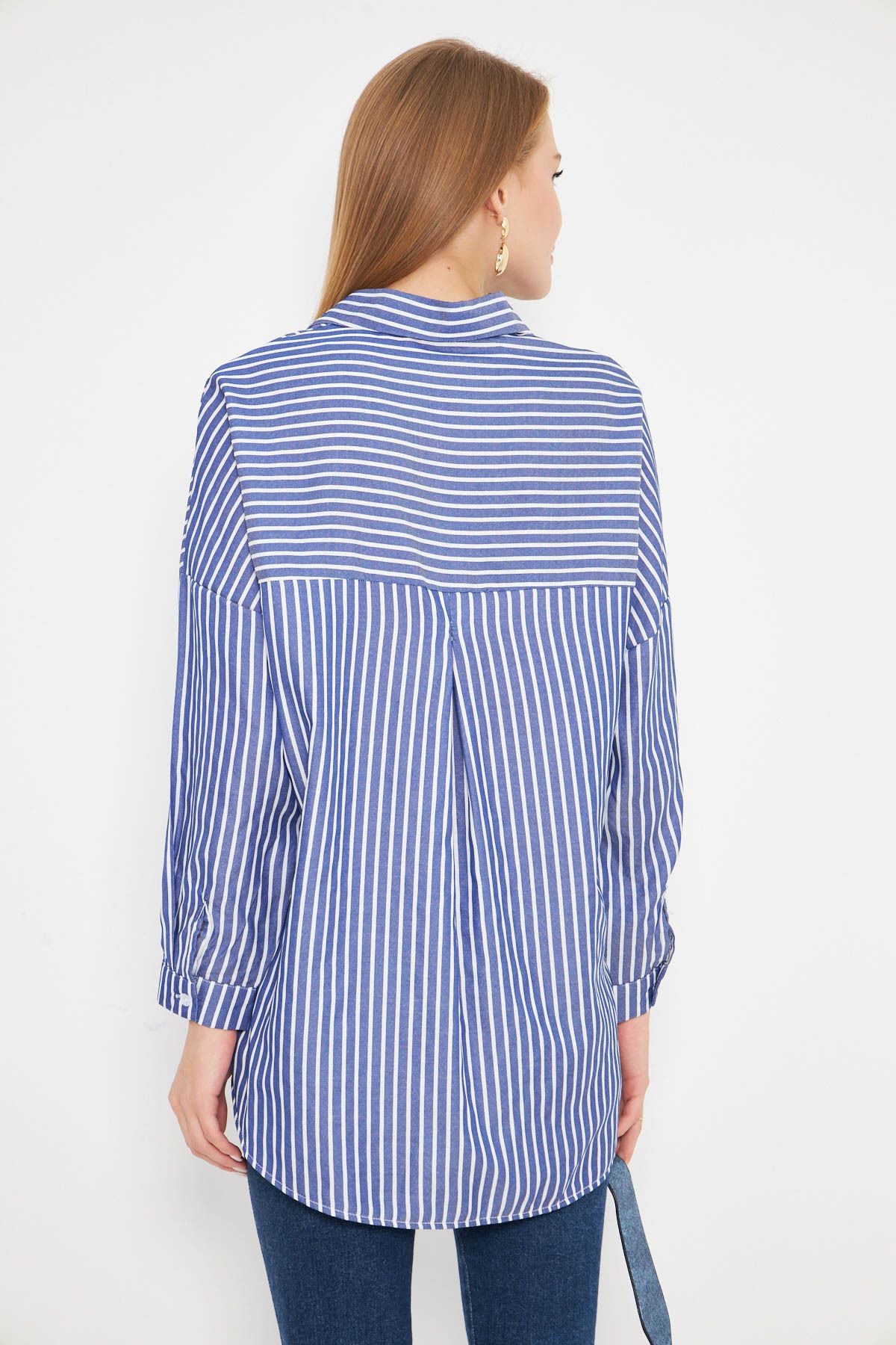 Women's Blue Striped Long Sleeve Pocket Detailed Ristle Pleeled Oversize Shirt ARM-25K001069