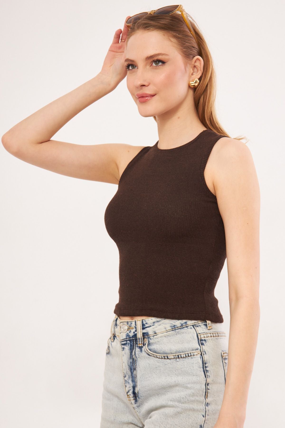 Female Coffee Bicycle Bike Sleeveless Wick Blouse ARM-24Y133005