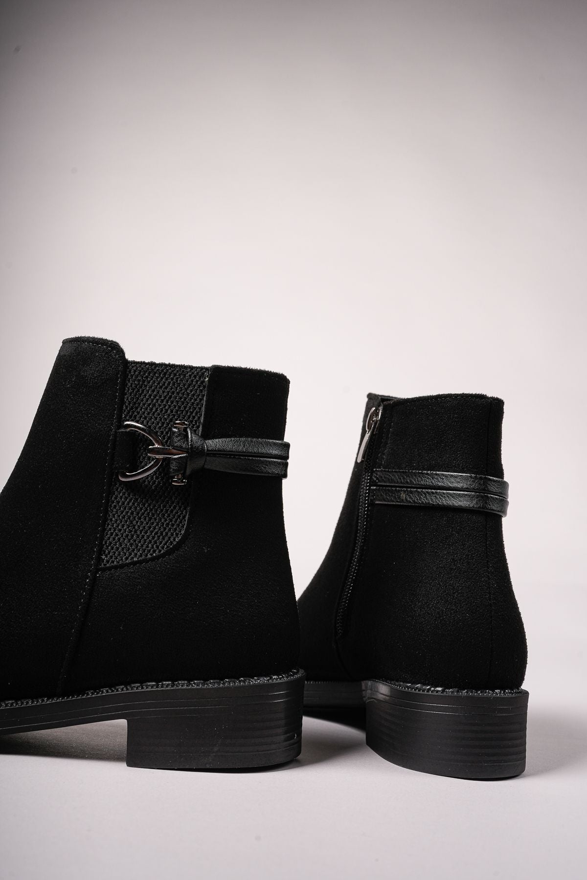 Lhewiel Woman Bot 001207 Black Suede