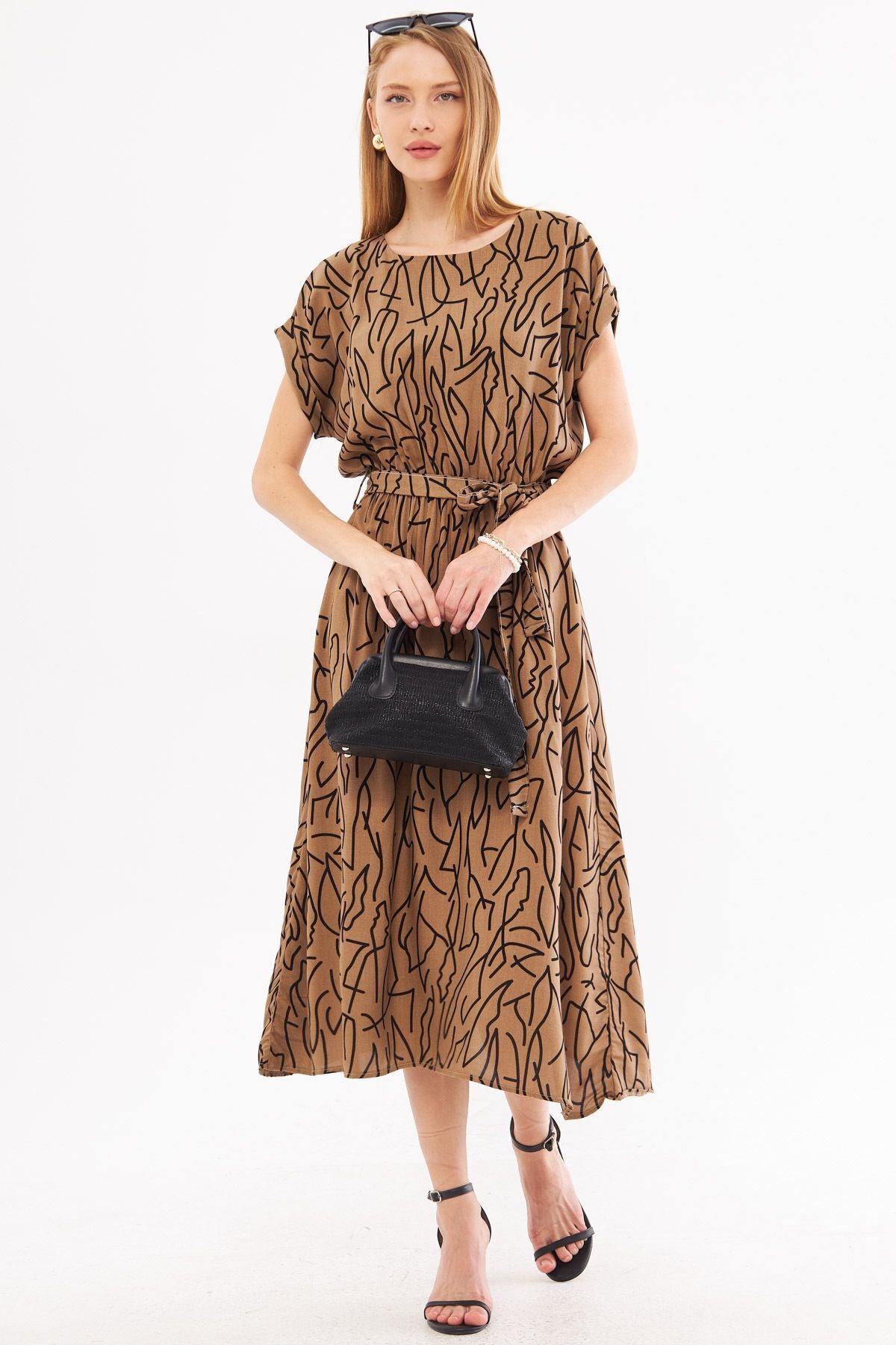 Female mink waist-tire-tied patterned dress ARM-221044