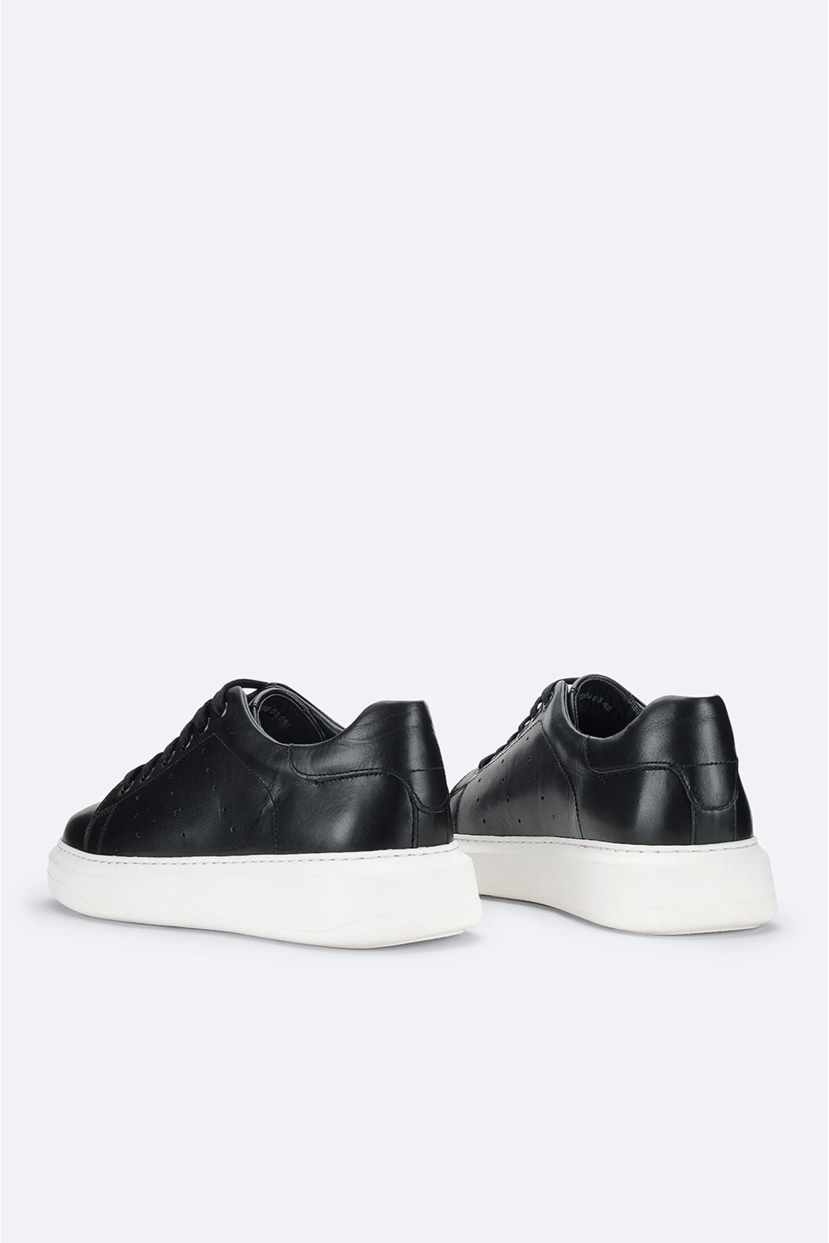 Men's black 100 %leather flexible floor casual shoes B008000