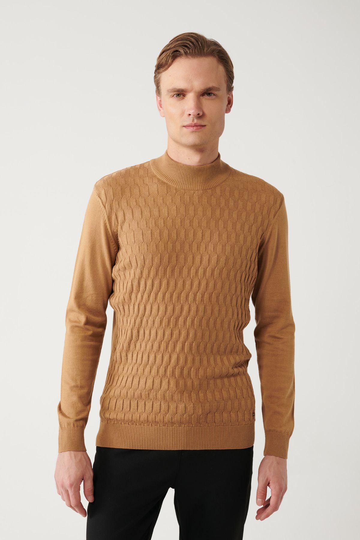 Men's camel half fisherman collar cotton knitwear sweater E005106