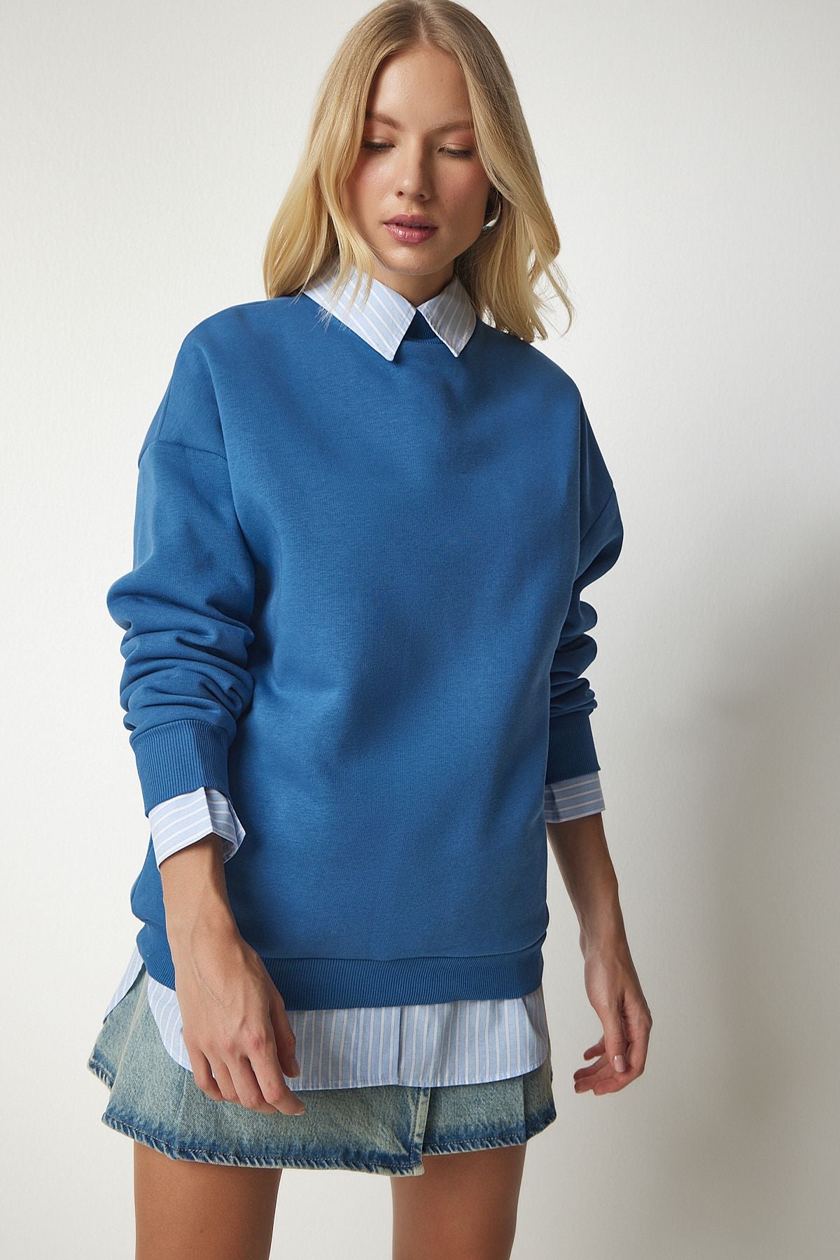 WOMEN INDIGO BLUE BLUE LEGGER BASIC SWEATSHIRT UB00166
