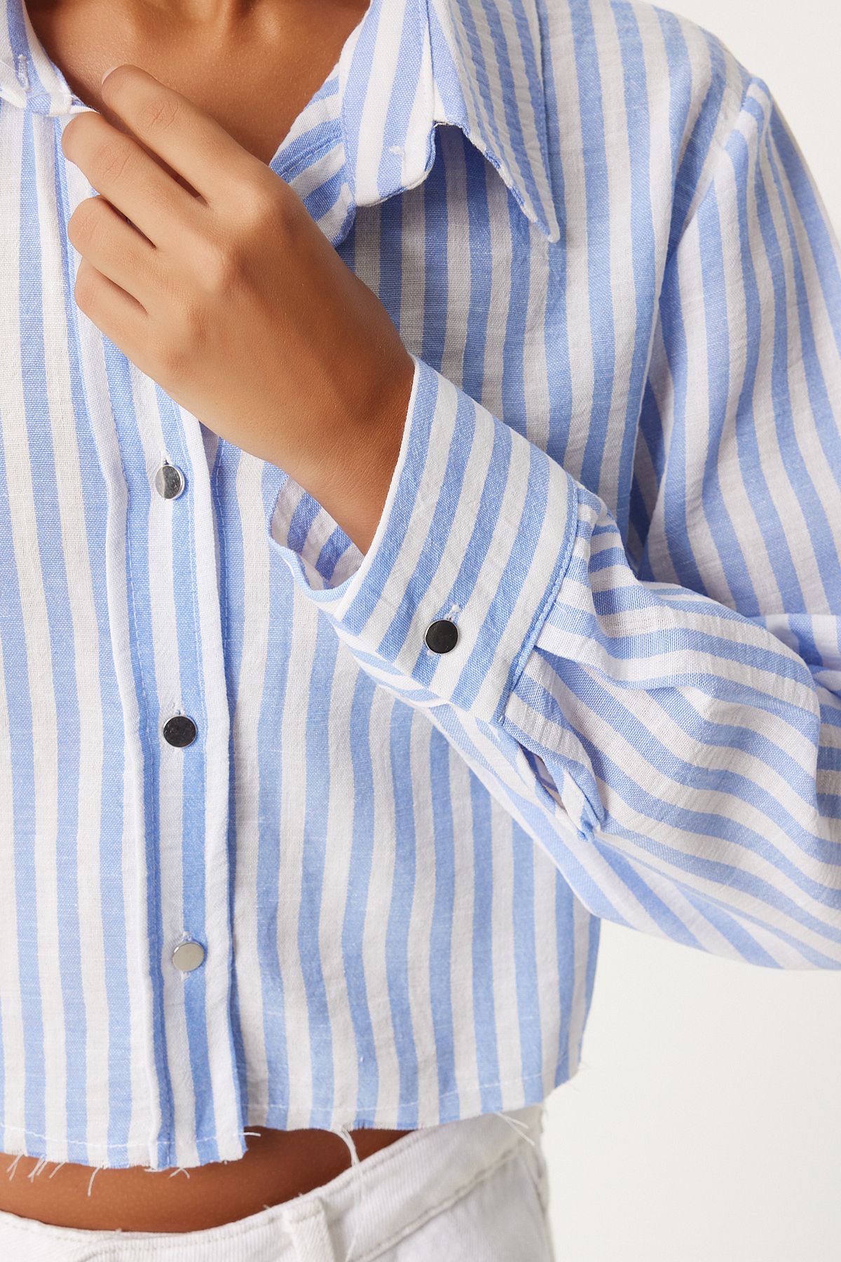 Woman Sky Blue White Obedness Detailed Striped Crop Shirt FN03259