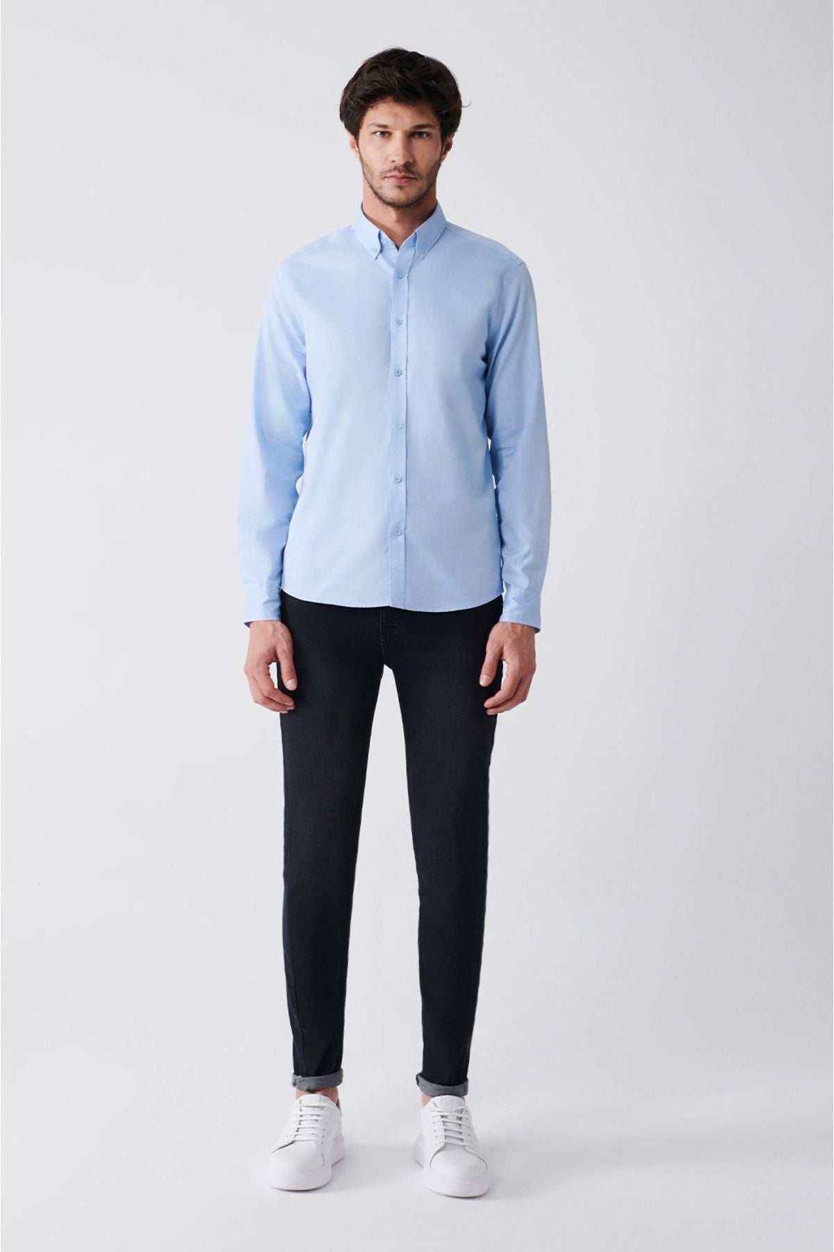 Men's Light Blue Oxford 100 %Cotton button collar shirt B002003