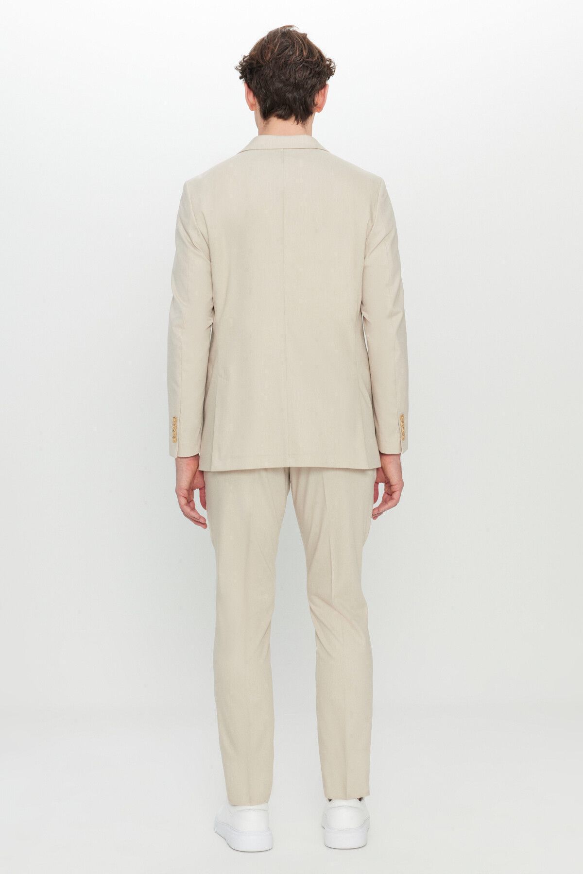 Men's Beige Slim Fit Narrow Cut Swallow Cover Pocket Flexible Suit
