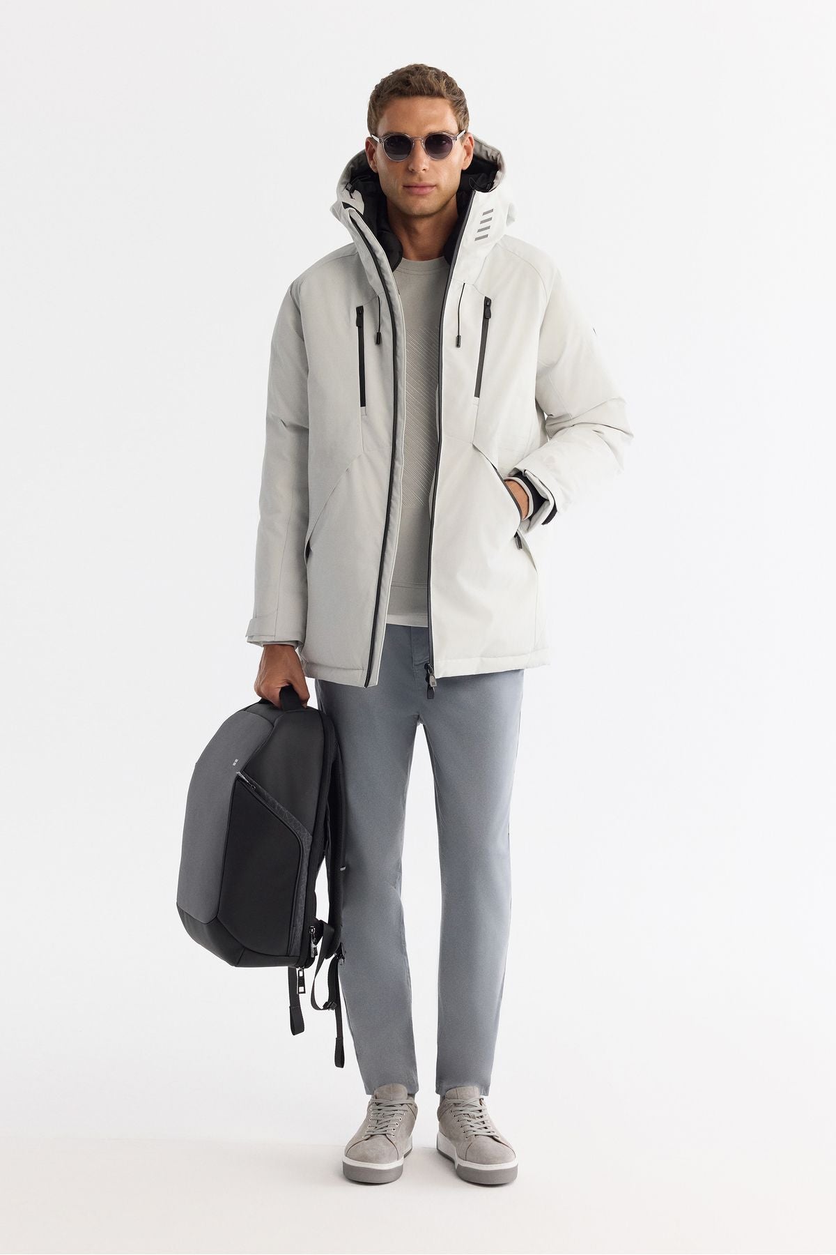 Men's light gray hooded water -driven windproof goose feather Mont A42y6044