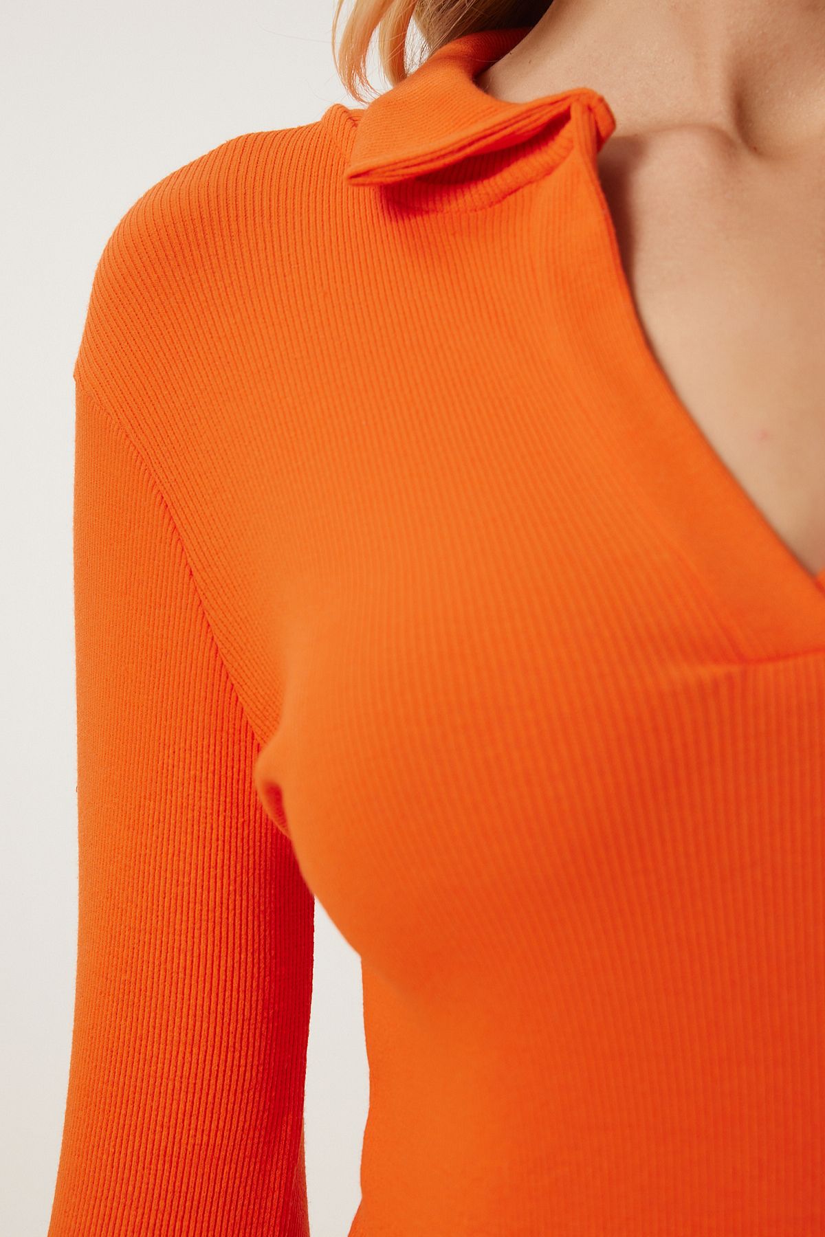 Female orange polo collar wick knitted blouse GT00111