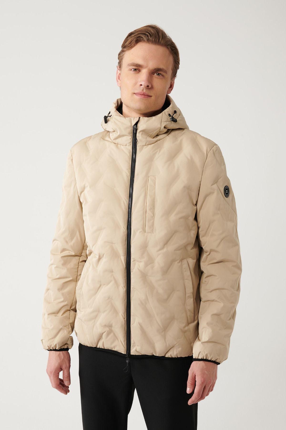 Men's Beige Hopedwater Water Driving Windproof Carrying Hanger Inflatable Mont A32Y6041