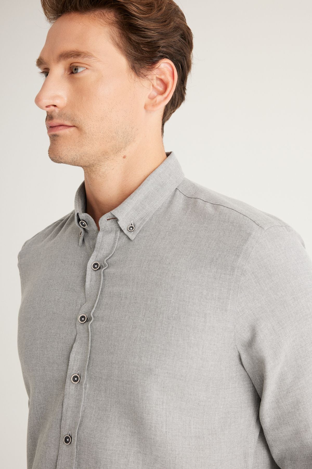 Men's gray slim fit narrow cut classic collar organic cotton shirt