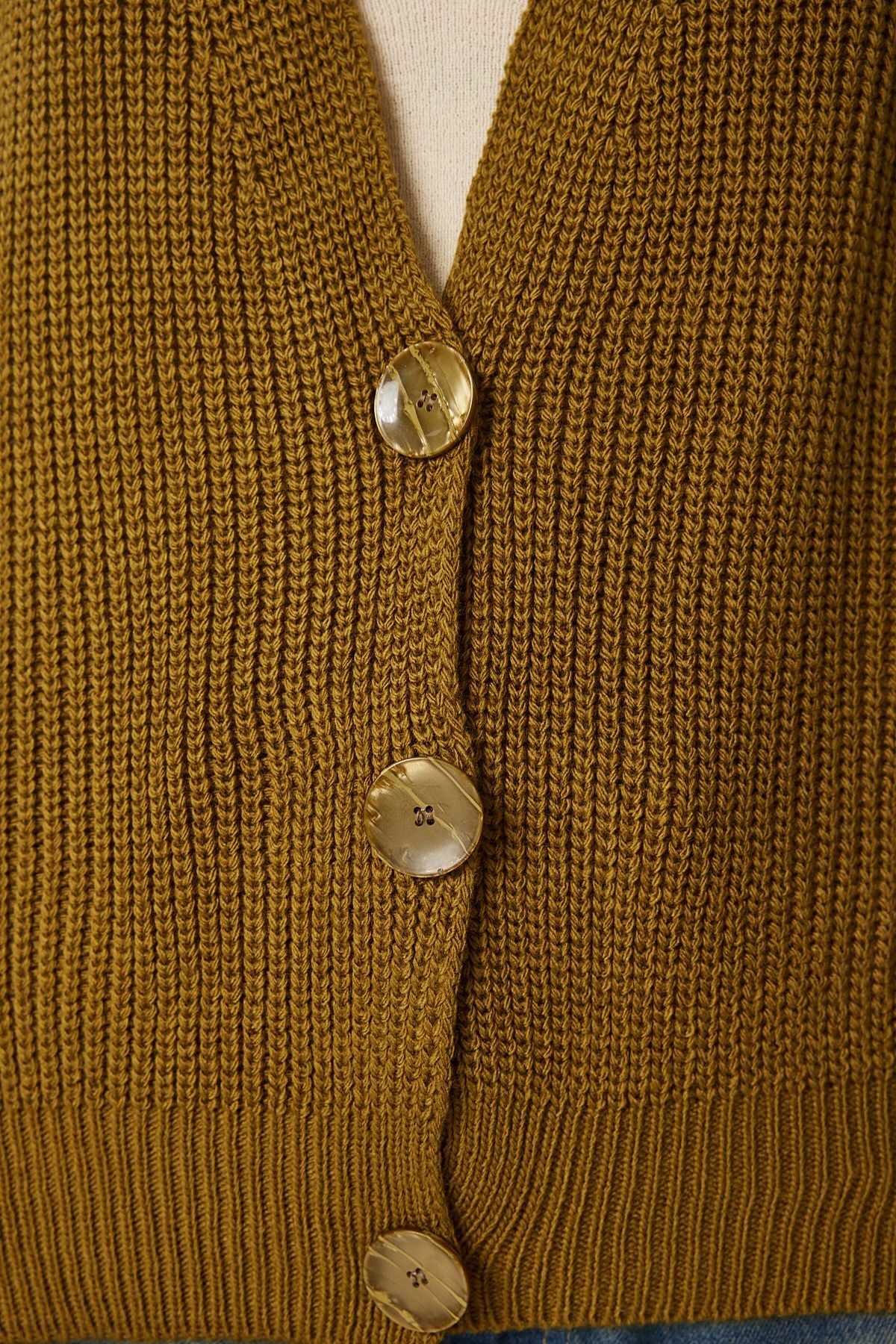 WOMEN'S OLIVE GREEN V -YAKA BUTTON knitwear cardigan MX00175