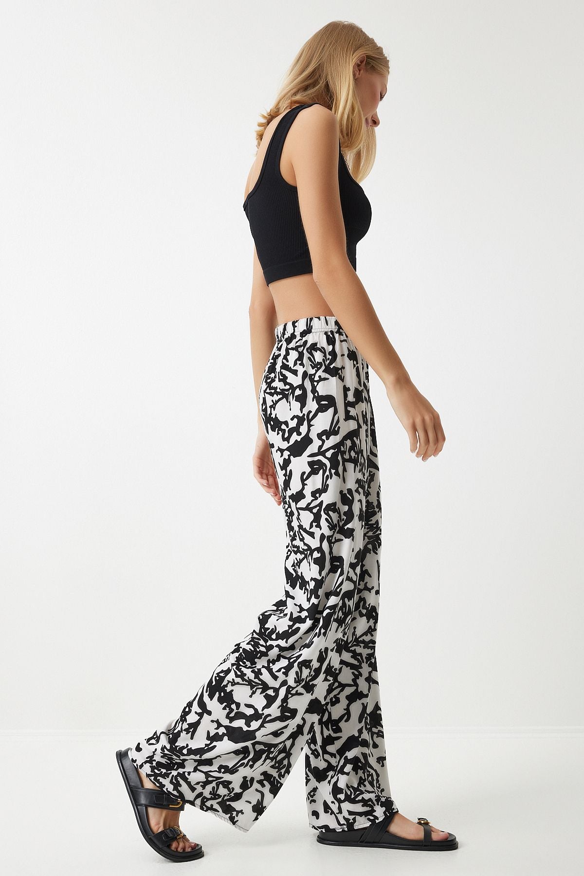 Woman White Live Black Patterned Casting Viscose Palazzo Pants EN00606