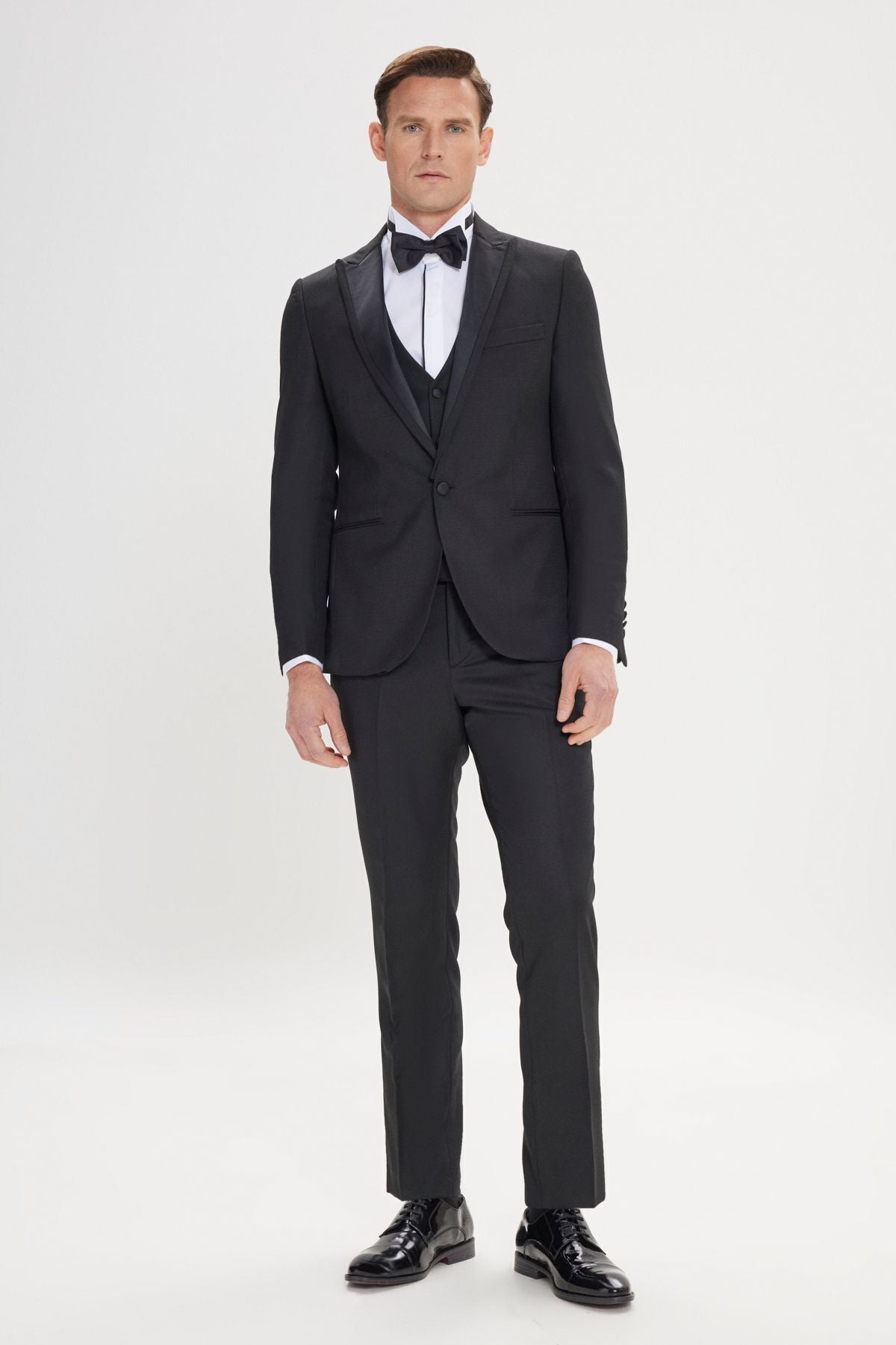Men's Black Slim Fit Narrow Cut Swallow Collar Patterned Vest Tuxedo Set