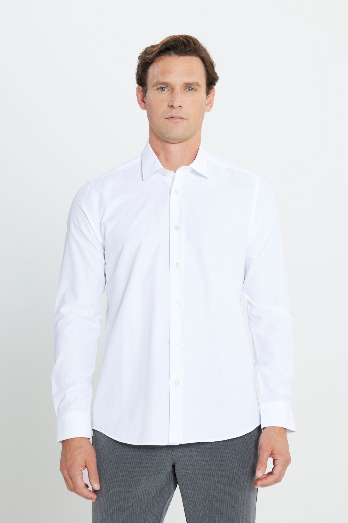 Men's white ironing easy Non-Ion cotton slim fit narrow cut classic collar shirt