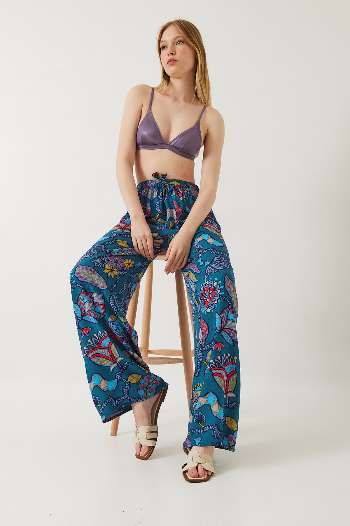 Women's Waist Tied Patterned Viscose Trousers 60261354