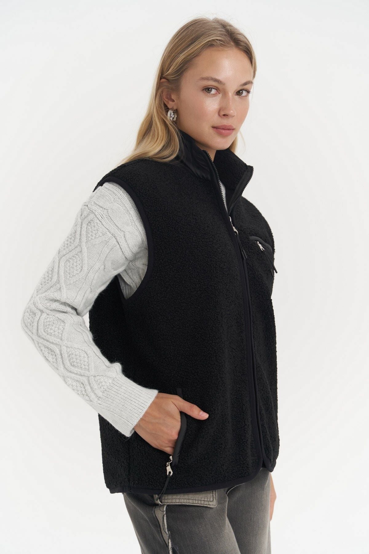 Alberg black shabby Teddy Vest