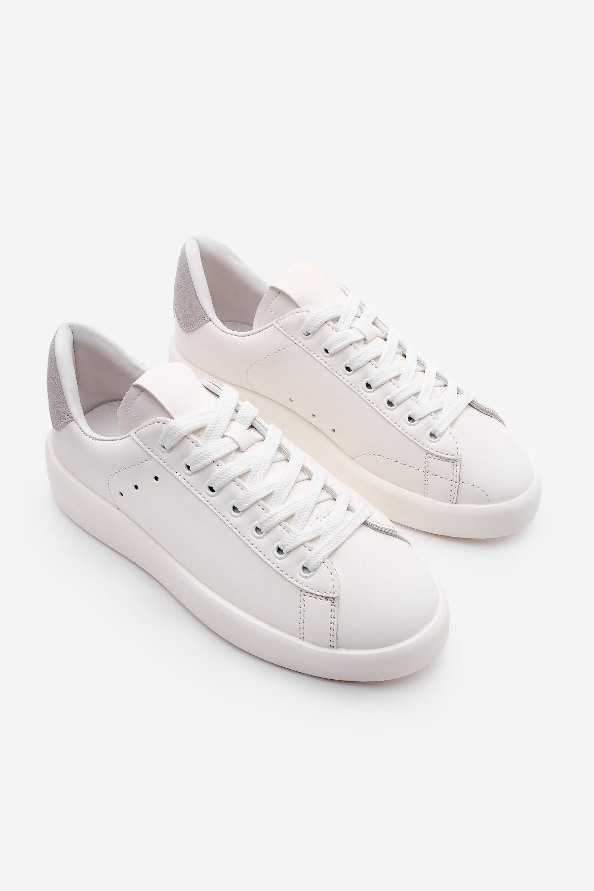 Women Sneaker thick sole laged laced sneakers Nolesya White