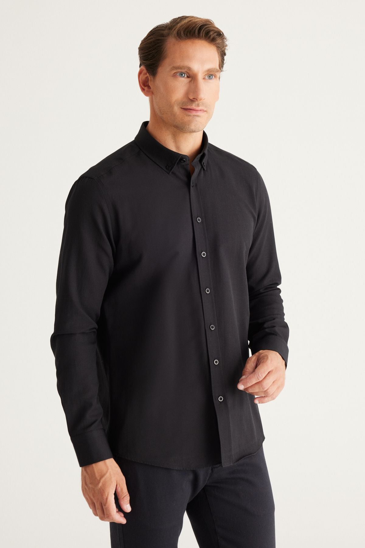 Men's Oxford Black button collar easy to ironed cotton slim fit narrow cut shirt