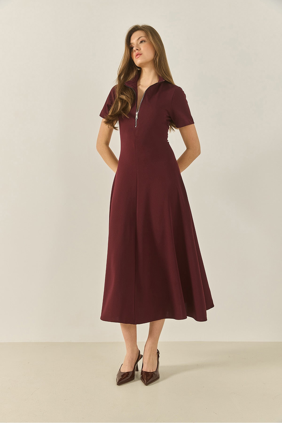 Women's Zippered Front, Fitted at the Waist, Short Sleeve A-Line Dress 5200 60281049