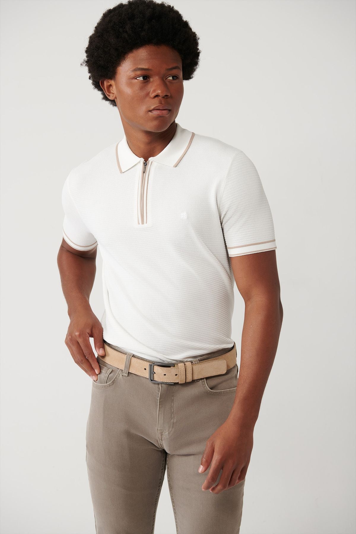 Men's ecru zipper texture rayon polo collar knitwear T-shirt A41y5002