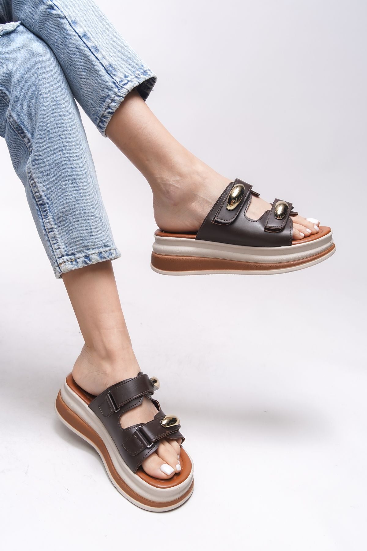 Lischaris Woman Slippers 0012321 Brown