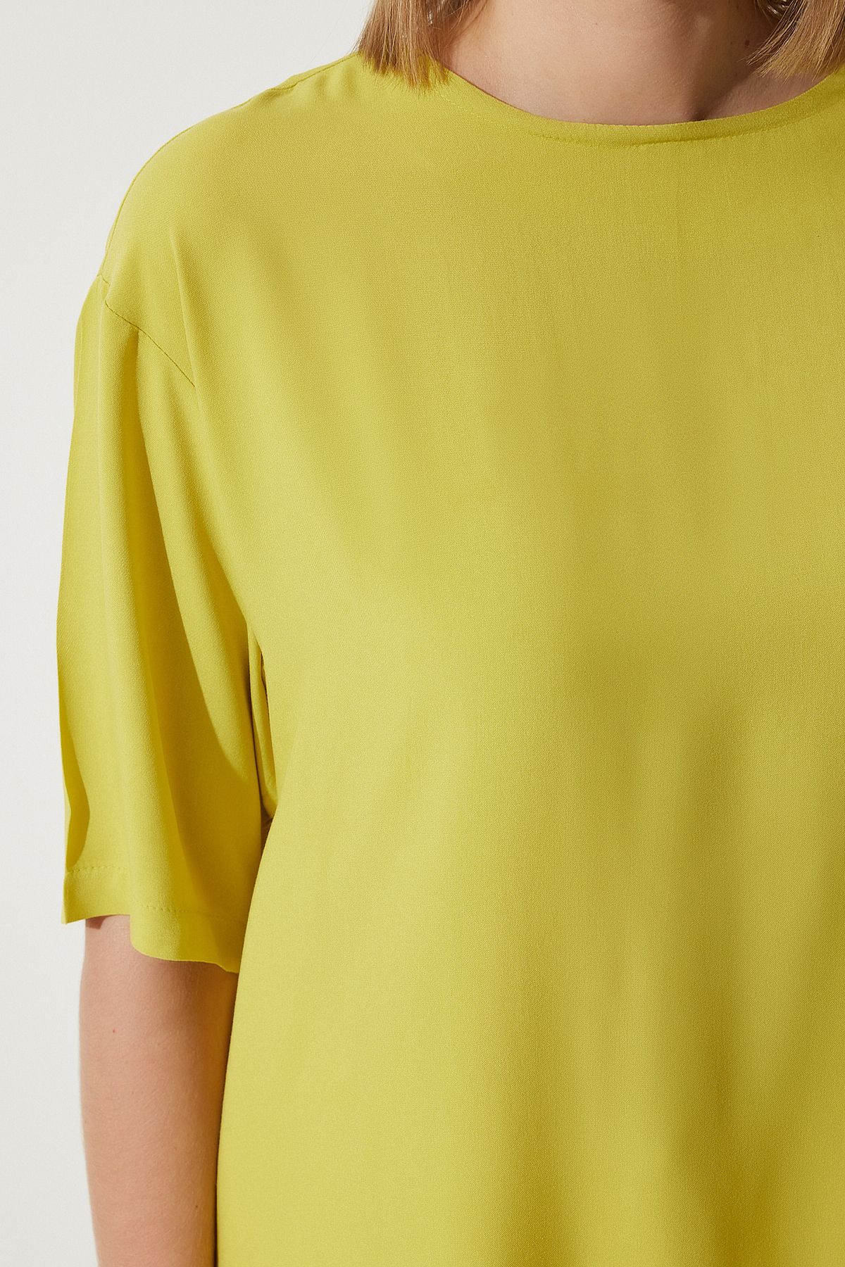 Female Fat Green Bicycle Collar Casting viscose blouse RC00152