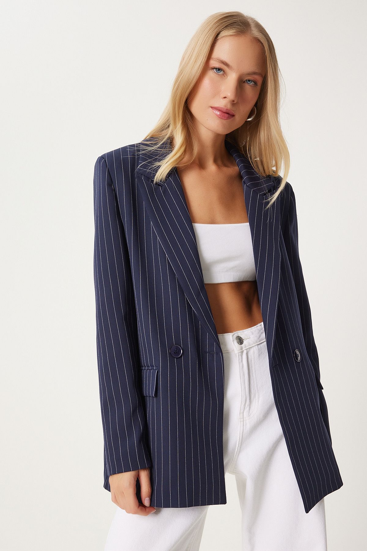 Woman Navy blue fine striped oversize cruve jacket to00152