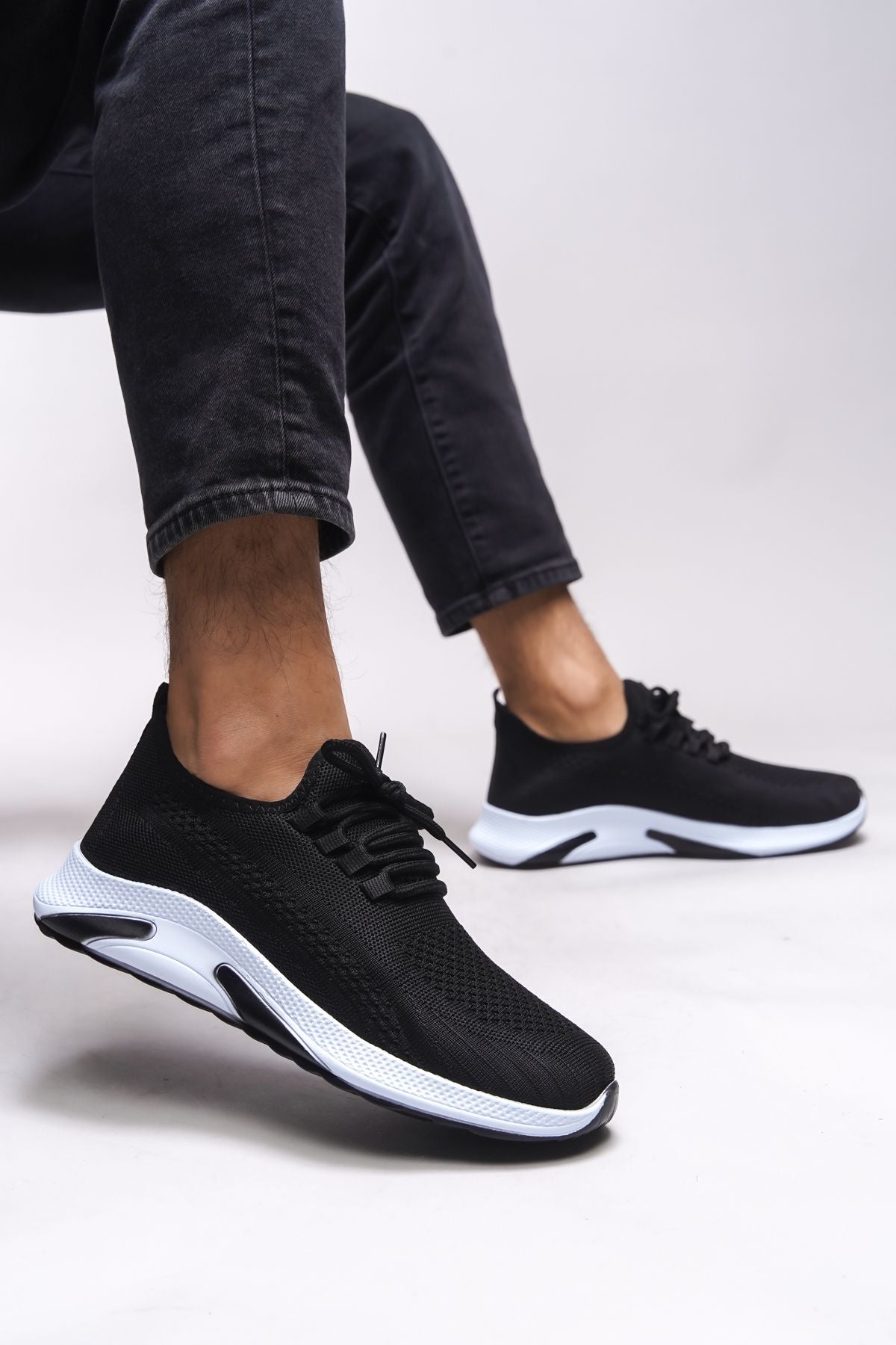 Thiebzar Unisex Sneaker 0012101 Black White