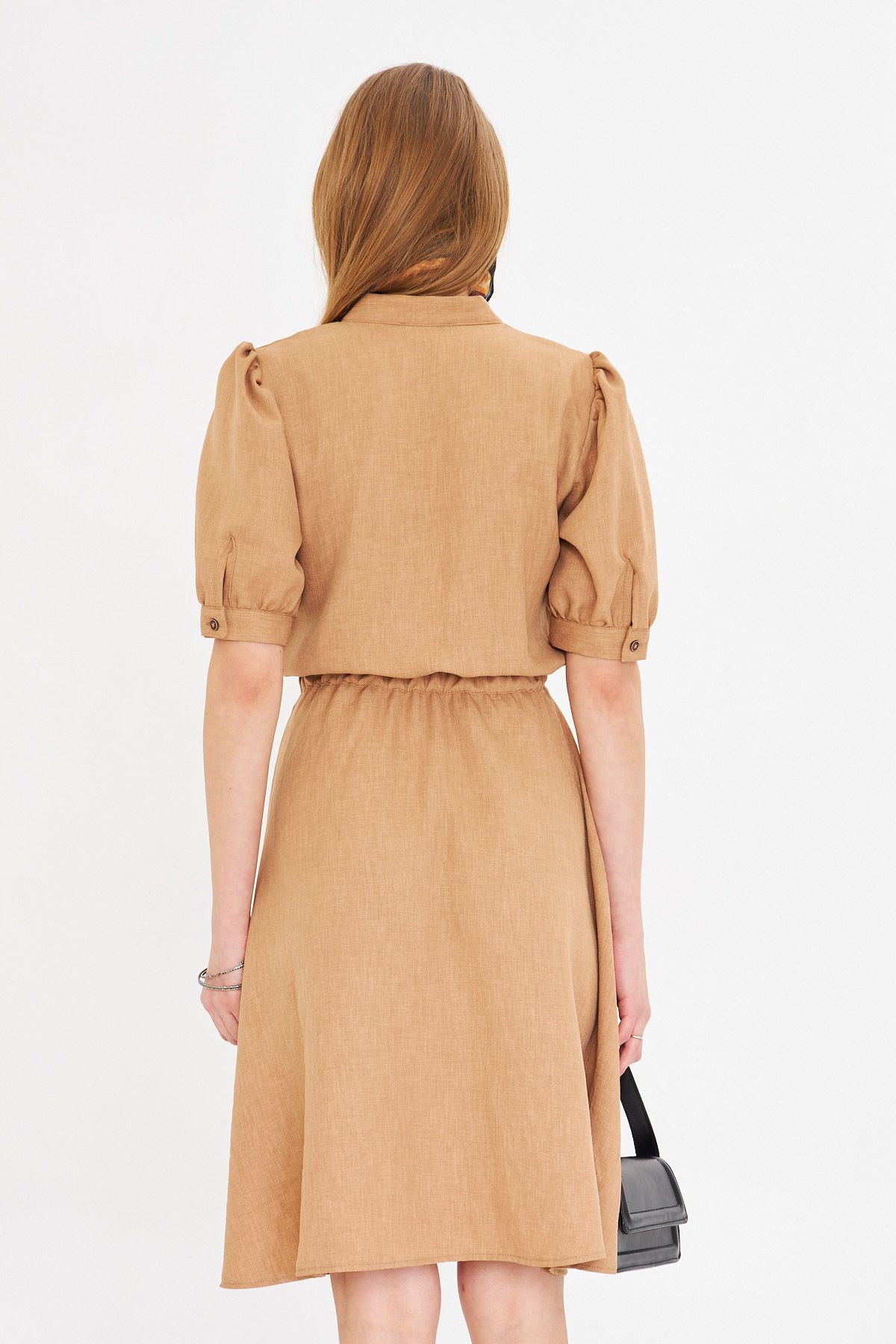 WOMEN CAMEL V-YAKA WAST WAST RAST SHORT SOLD KLOŞ DRESS ARM-25Y001001
