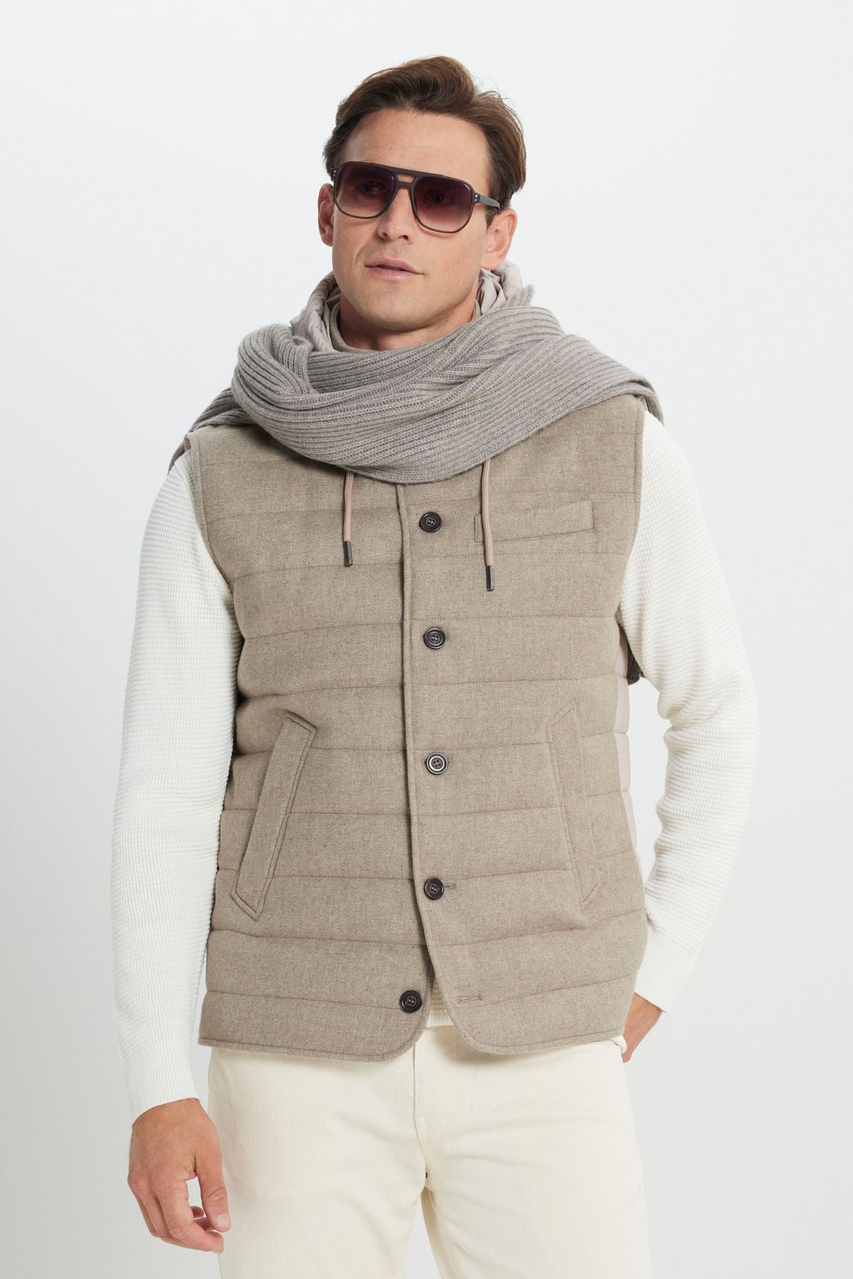 Men's beige woolen standard fit fit normal cut hooded upright collar color block vest