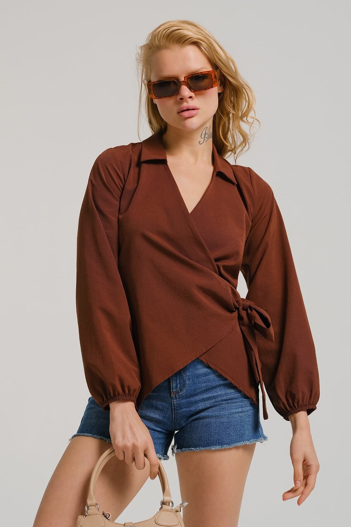 Female Coffee Collar Cruve Blouse ARM-22Y024025