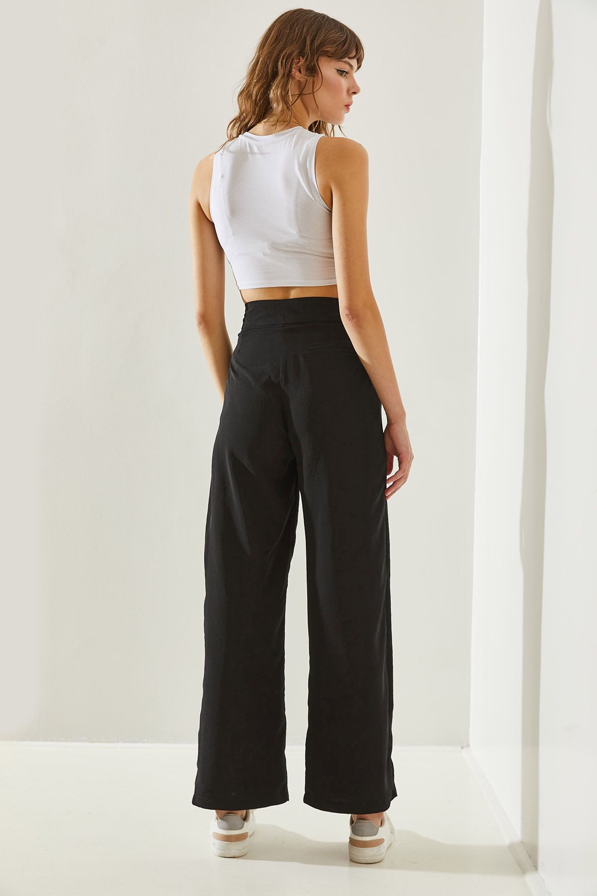 Female asymmetric belt hook pants 60251178
