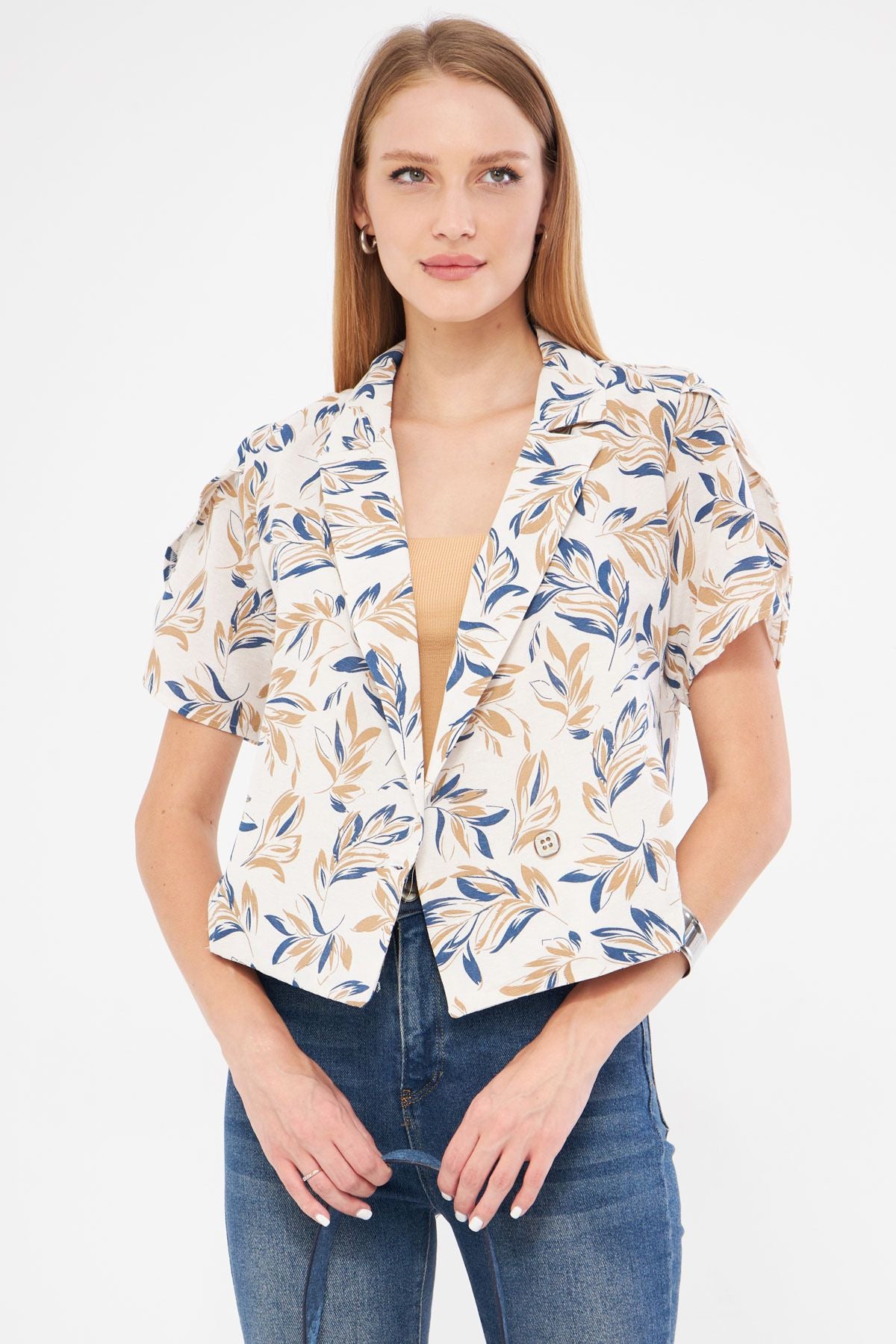 Female mink white linen-looking patterned handle slit Crop Short Sleeve Jacket ARM-24Y001095