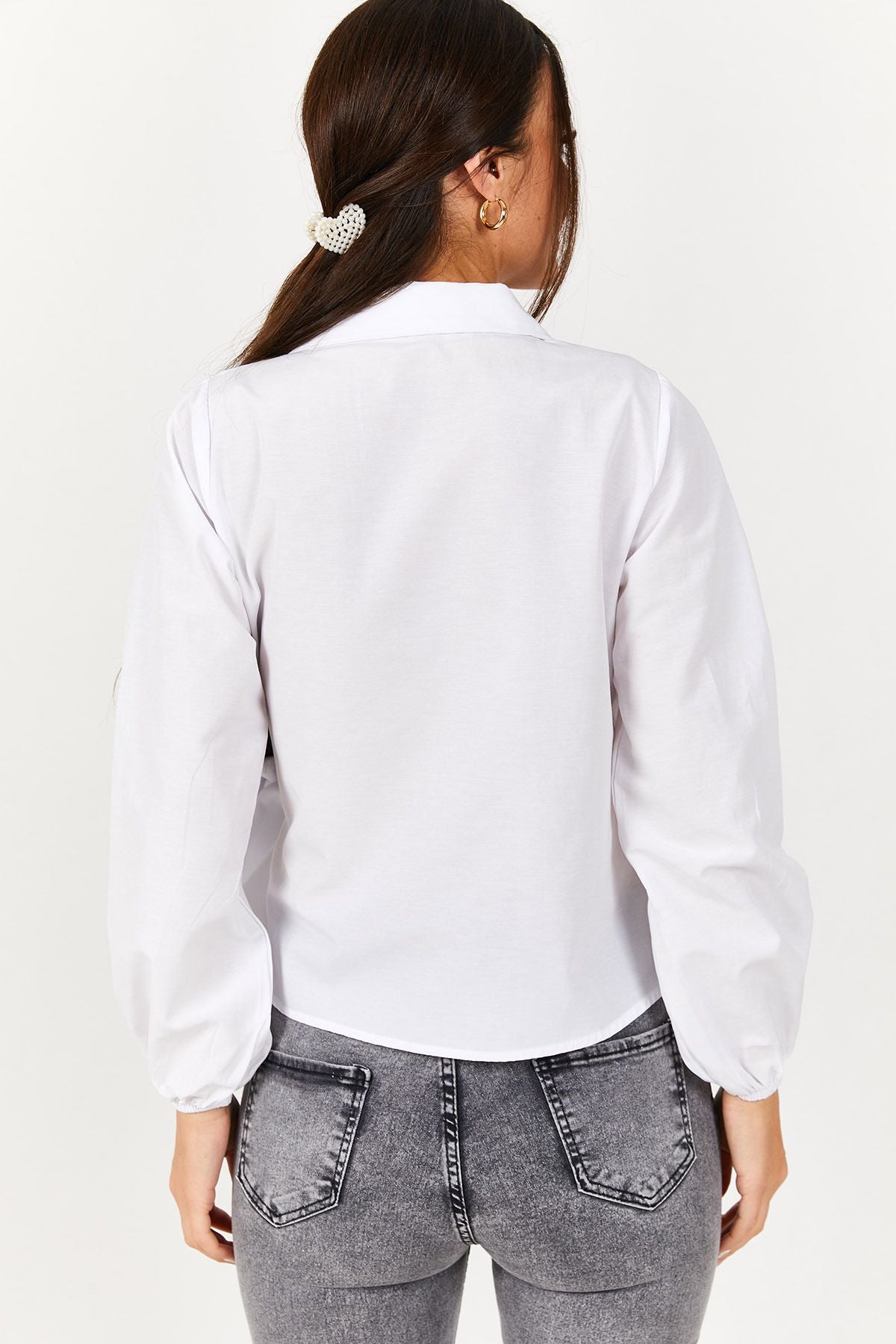 Woman White Collar Cruve Blouse ARM-22Y024025